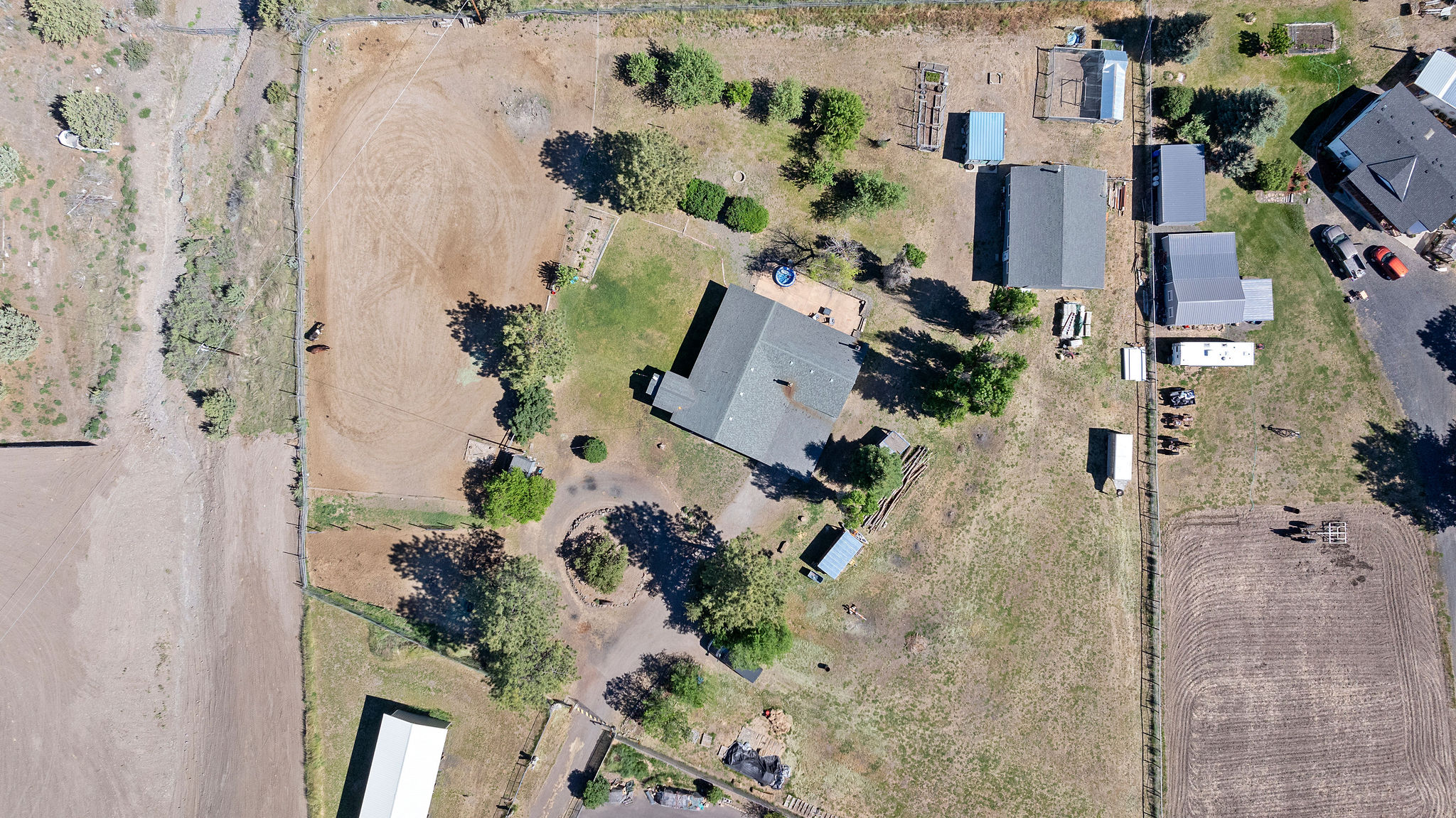 Prineville, Oregon, 97754, United States, 3 Bedrooms Bedrooms, ,2 BathroomsBathrooms,Residential,For Sale,1865780