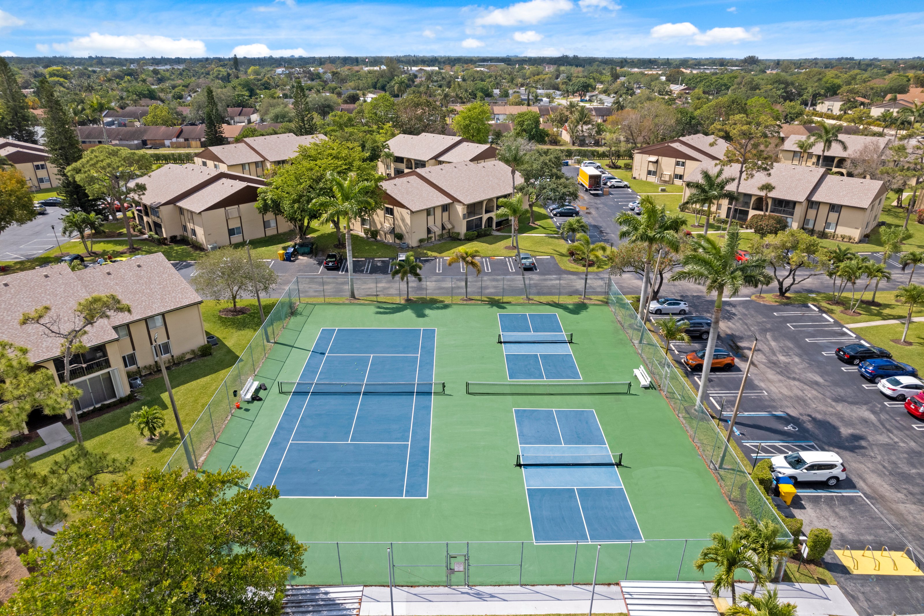  339 Pine Ridge Circle, Greenacres, FL, 33463 - 物件實景