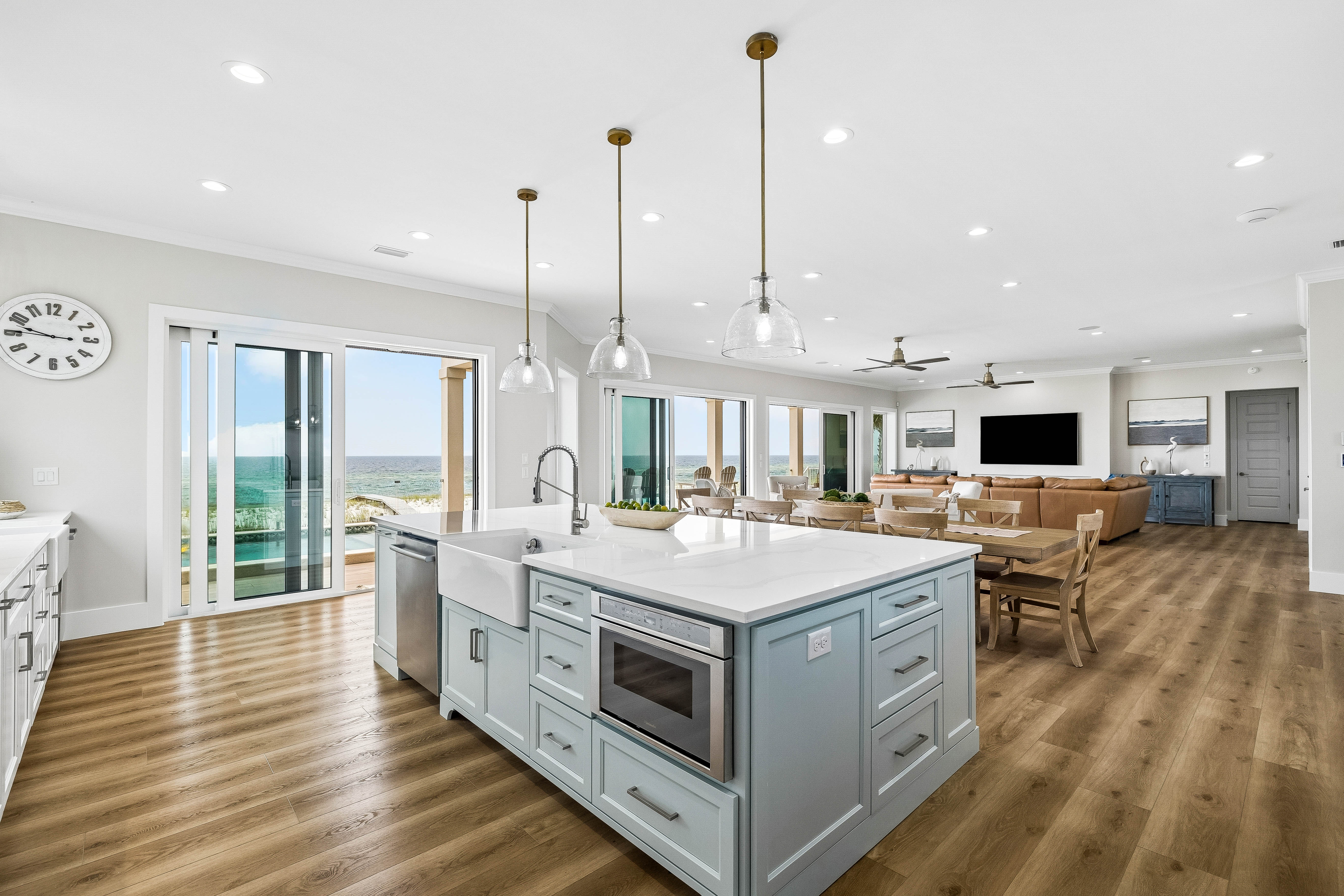  A New Benchmark for Luxury on Navarre Beach - 物件實景