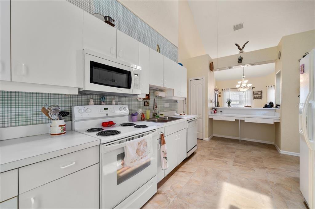 Palm Harbor, Florida, 34683, United States, 2 Bedrooms Bedrooms, ,3 BathroomsBathrooms,Residential,For Sale,1795072