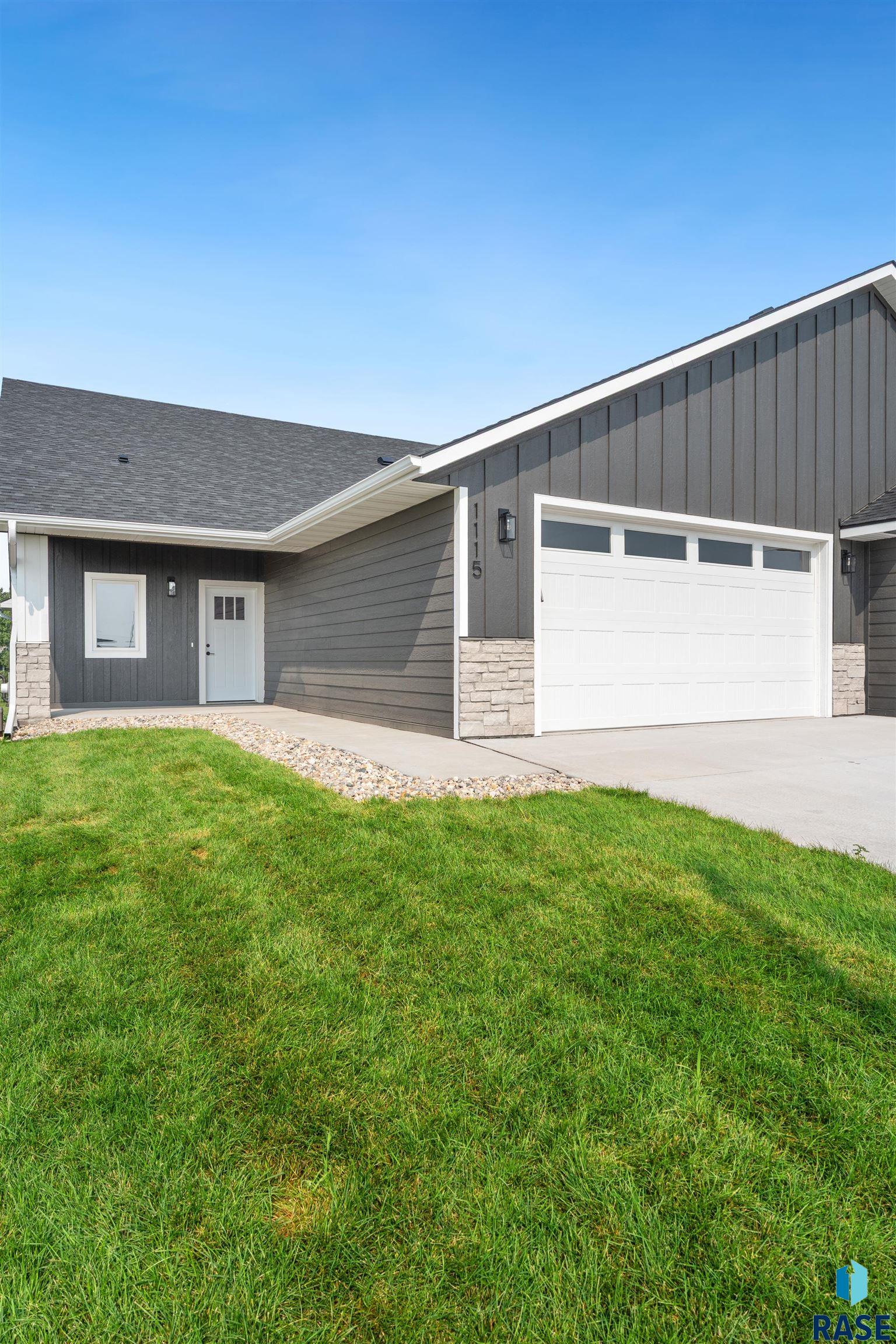 Sioux Falls, South Dakota, 57110, United States, 4 Bedrooms Bedrooms, ,2 BathroomsBathrooms,Residential,For Sale,1943534