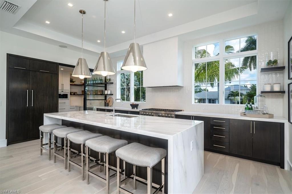 Naples, Florida, 34102, United States, 4 Bedrooms Bedrooms, ,6 BathroomsBathrooms,Residential,For Sale,1908699