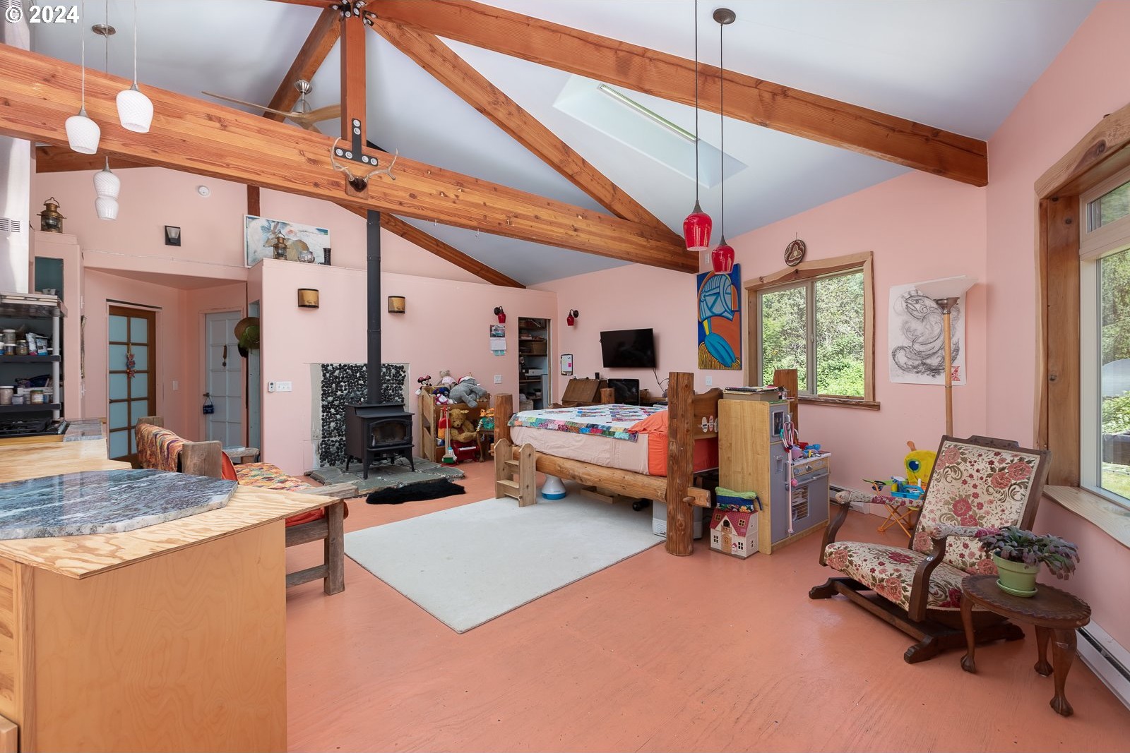 8718 LOGSDEN RD, Siletz, Oregon, 97380, United States, 1 Bedroom Bedrooms, ,1 BathroomBathrooms,Residential,For Sale,8718 LOGSDEN RD,1537213