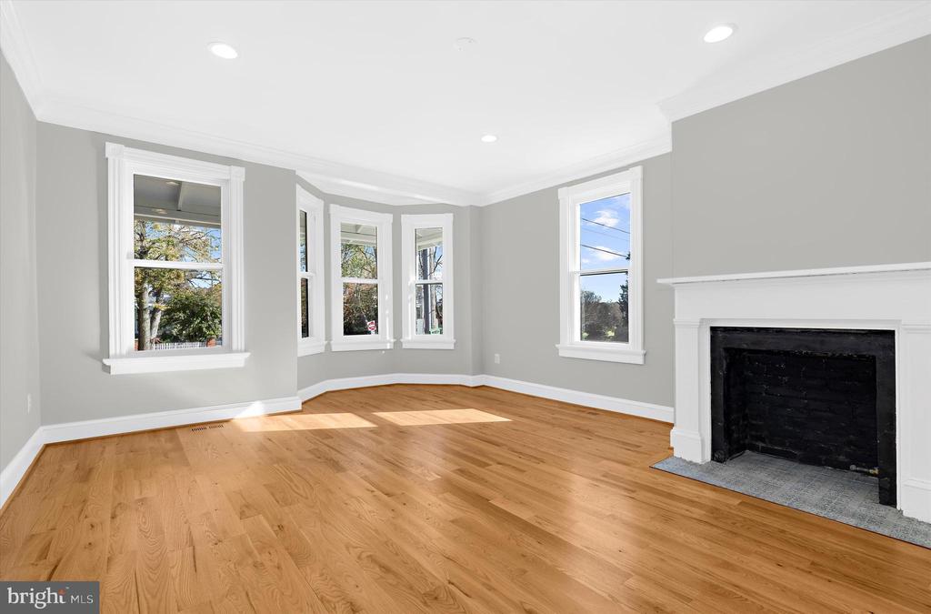 Chestertown, Maryland, 21620, United States, 5 Bedrooms Bedrooms, ,5 BathroomsBathrooms,Residential,For Sale,1988970