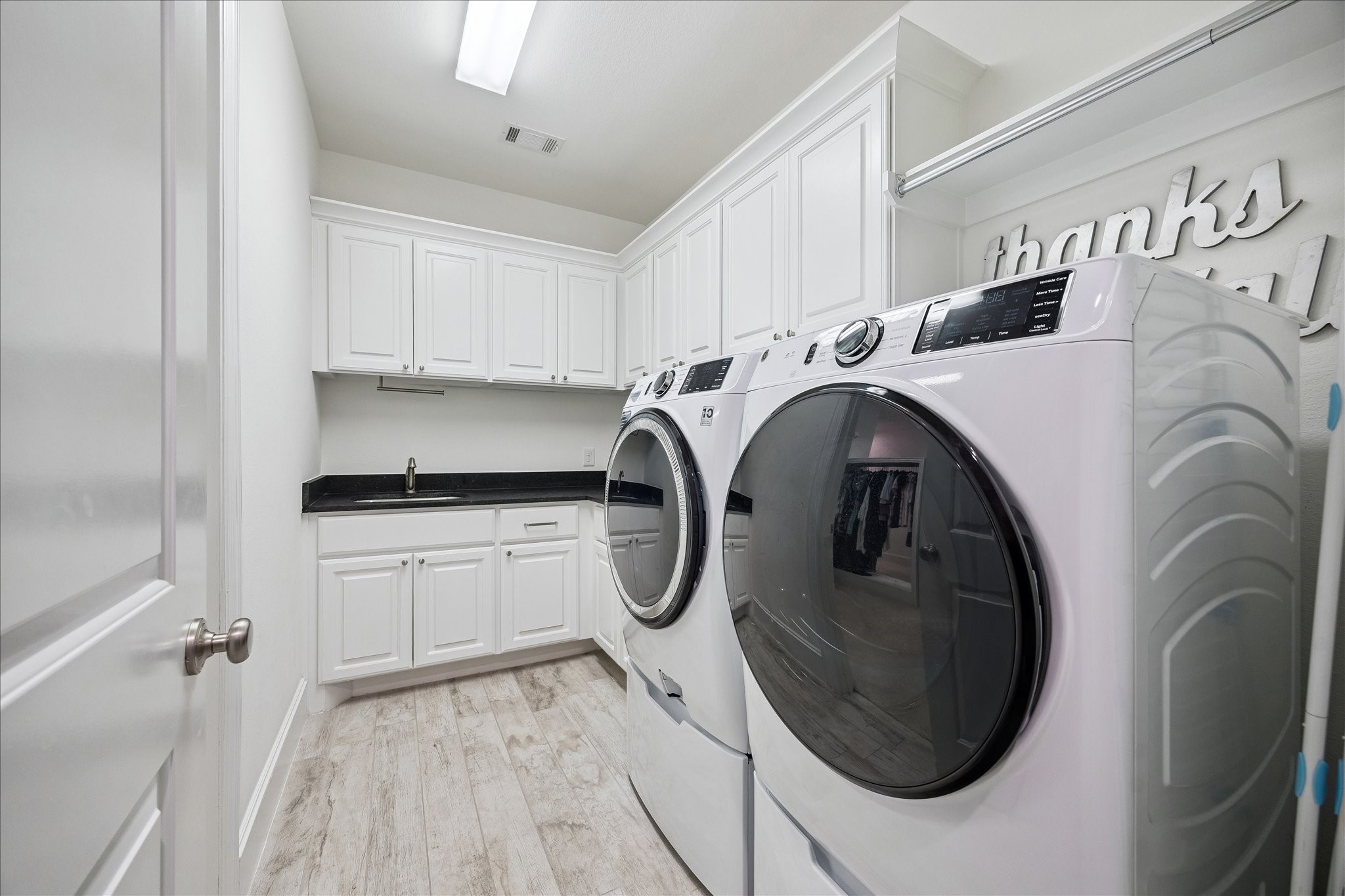  2807 Mayfield Ridge Lane - 物件實景