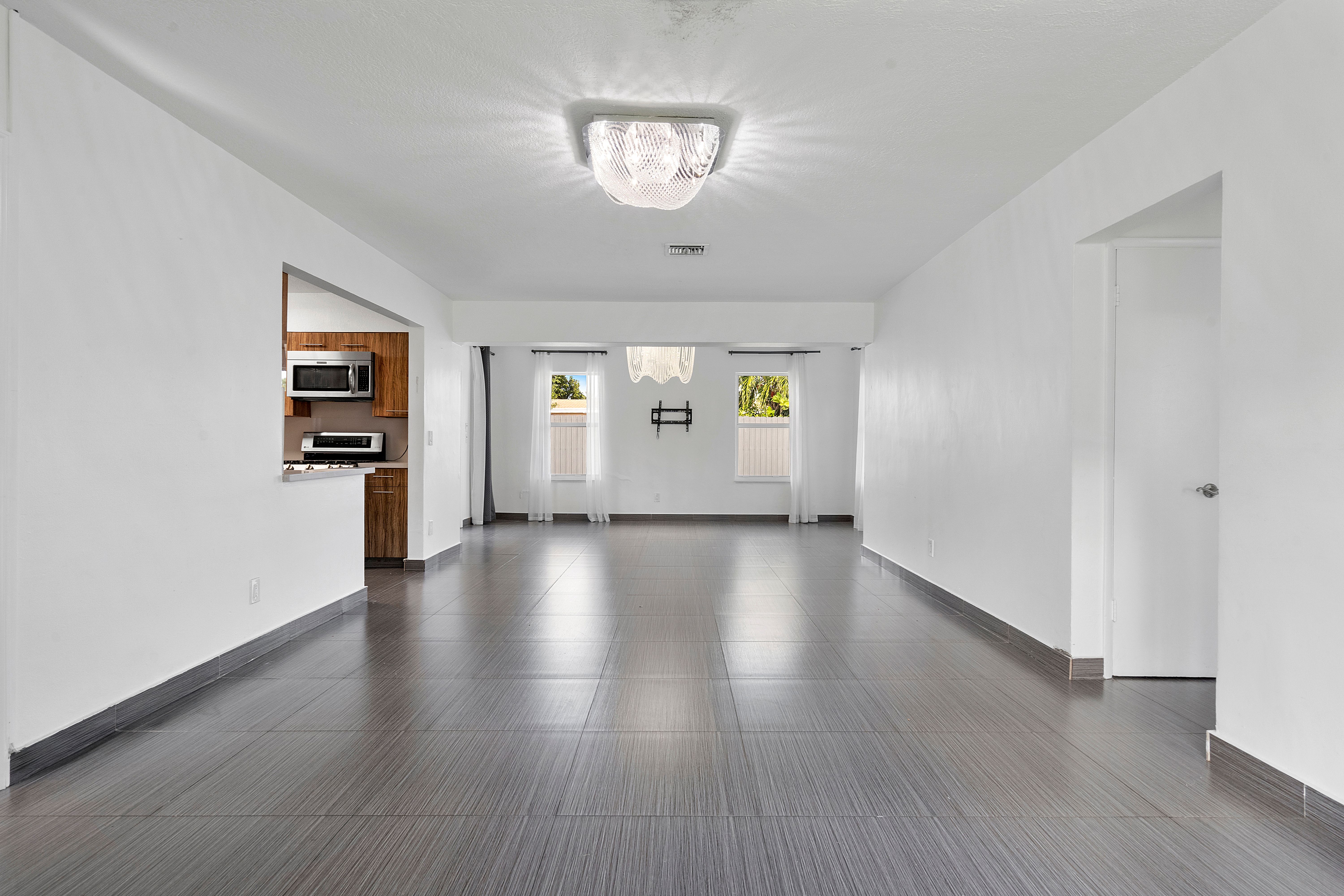  2505 NE 214th St, Aventura, FL, 33180 - 物件實景