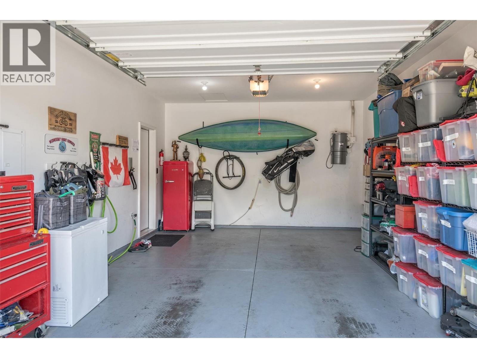 KELOWNA, British Columbia, V1P 1T8, CA, 3 Bedrooms Bedrooms, ,3 BathroomsBathrooms,Residential,For Sale,1947408