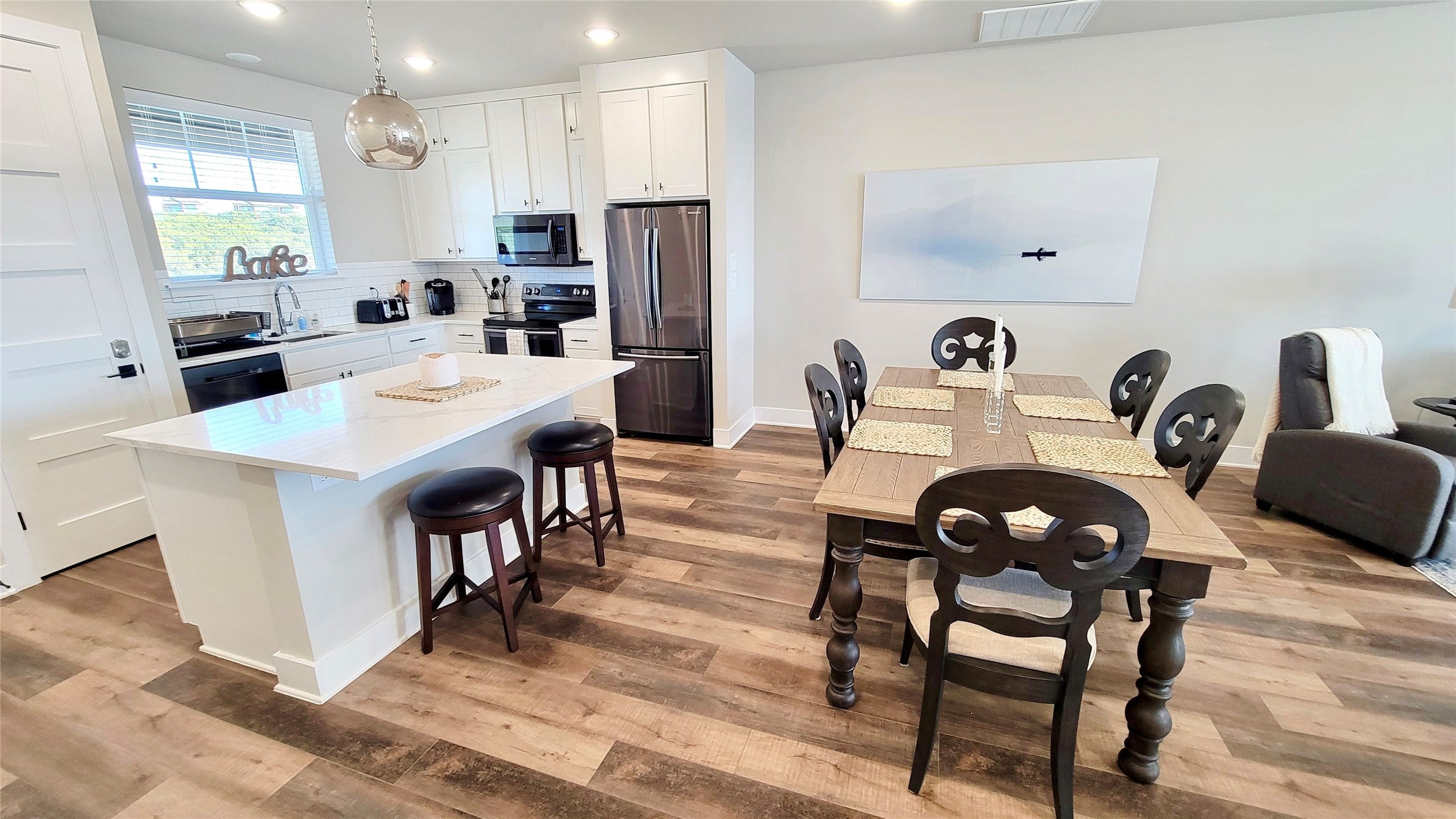 Possum Kingdom Lake, Texas, 76449, United States, 2 Bedrooms Bedrooms, ,2 BathroomsBathrooms,Residential,For Sale,1977321