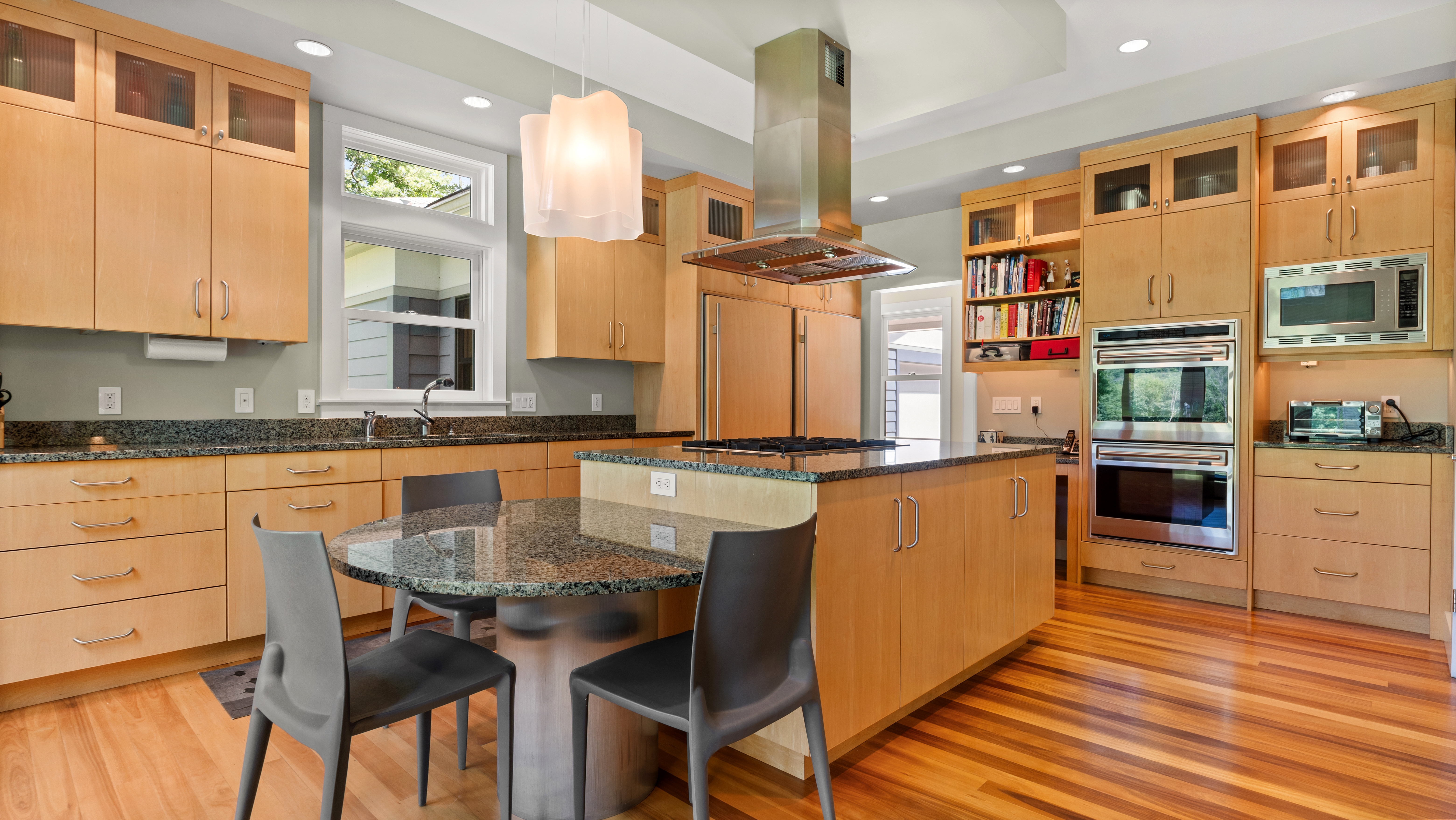  6-Acre Stockbridge Retreat: Contemporary Luxury with Views - 物件實景