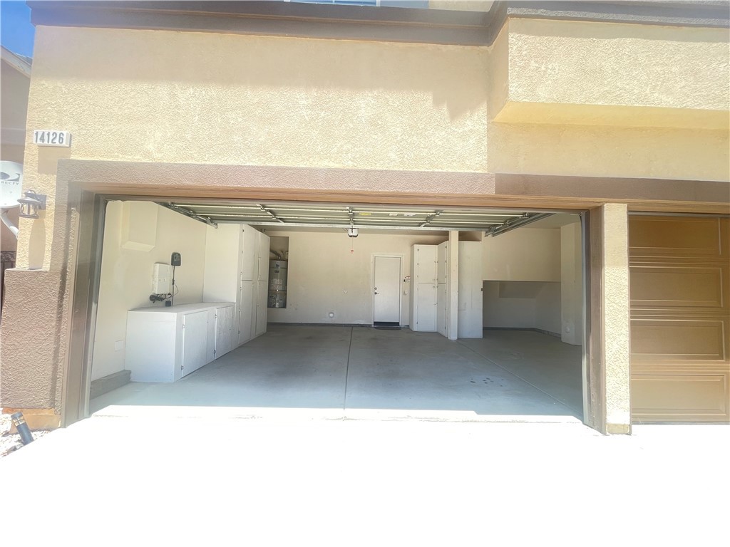 Hesperia, California, 92344, United States, 4 Bedrooms Bedrooms, ,3 BathroomsBathrooms,Residential,For Sale,2036953