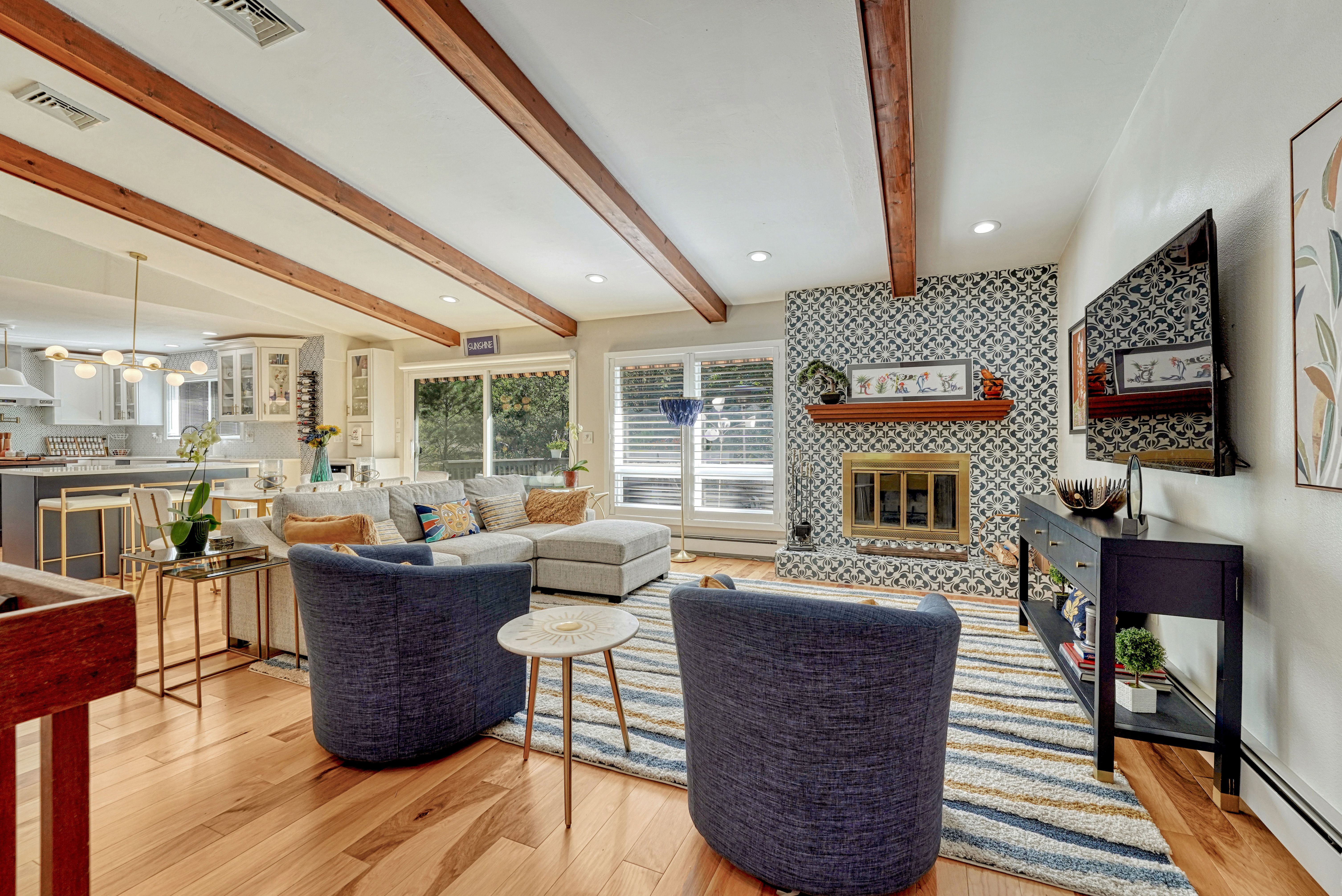  Renovated Ranch with Outdoor Living - 物件實景