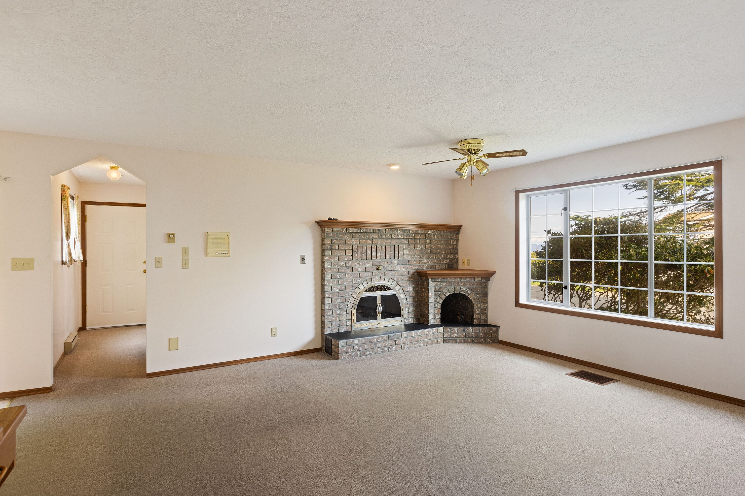  Dean Park Opportunity - 物件實景