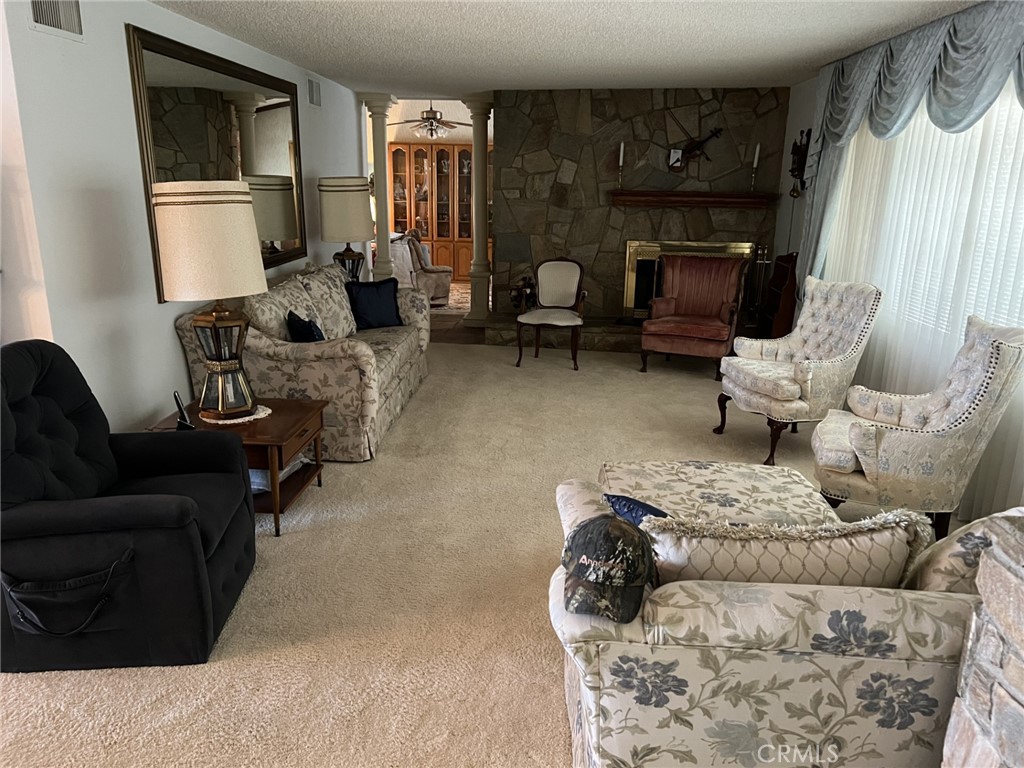 Lancaster, California, 93534, United States, 3 Bedrooms Bedrooms, ,3 BathroomsBathrooms,Residential,For Sale,1990415