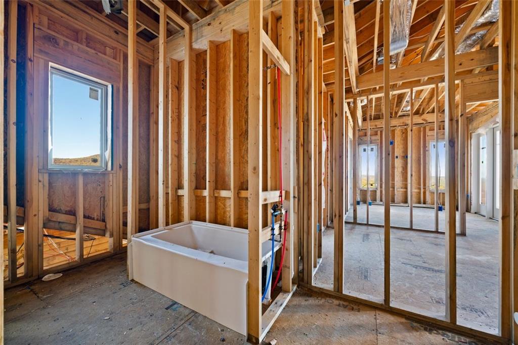 Clarkesville, Georgia, 30523, United States, 4 Bedrooms Bedrooms, ,5 BathroomsBathrooms,Residential,For Sale,1937902