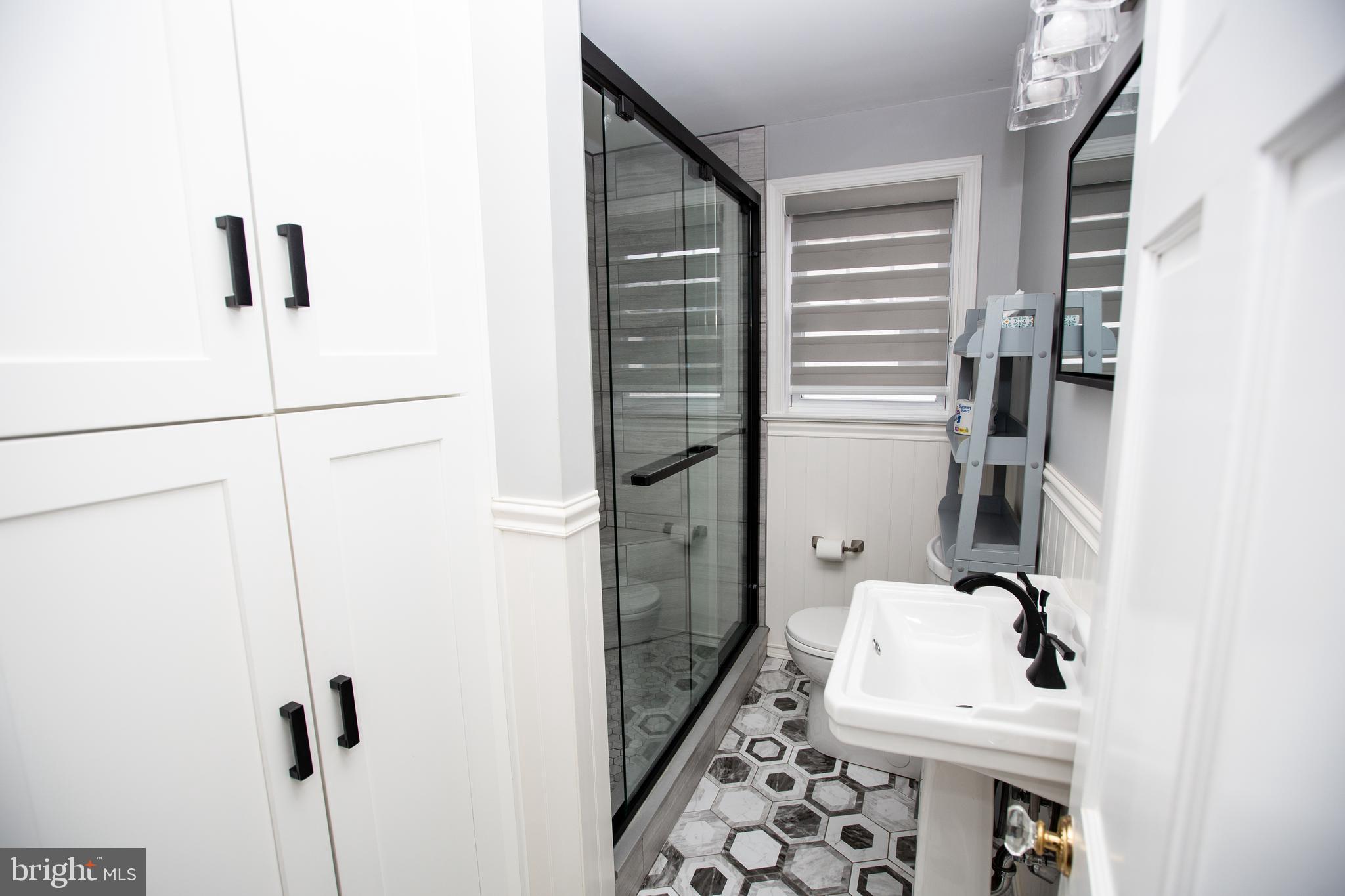 GLENSIDE, Pennsylvania, 19038, United States, 3 Bedrooms Bedrooms, ,3 BathroomsBathrooms,Residential,For Sale,2006101