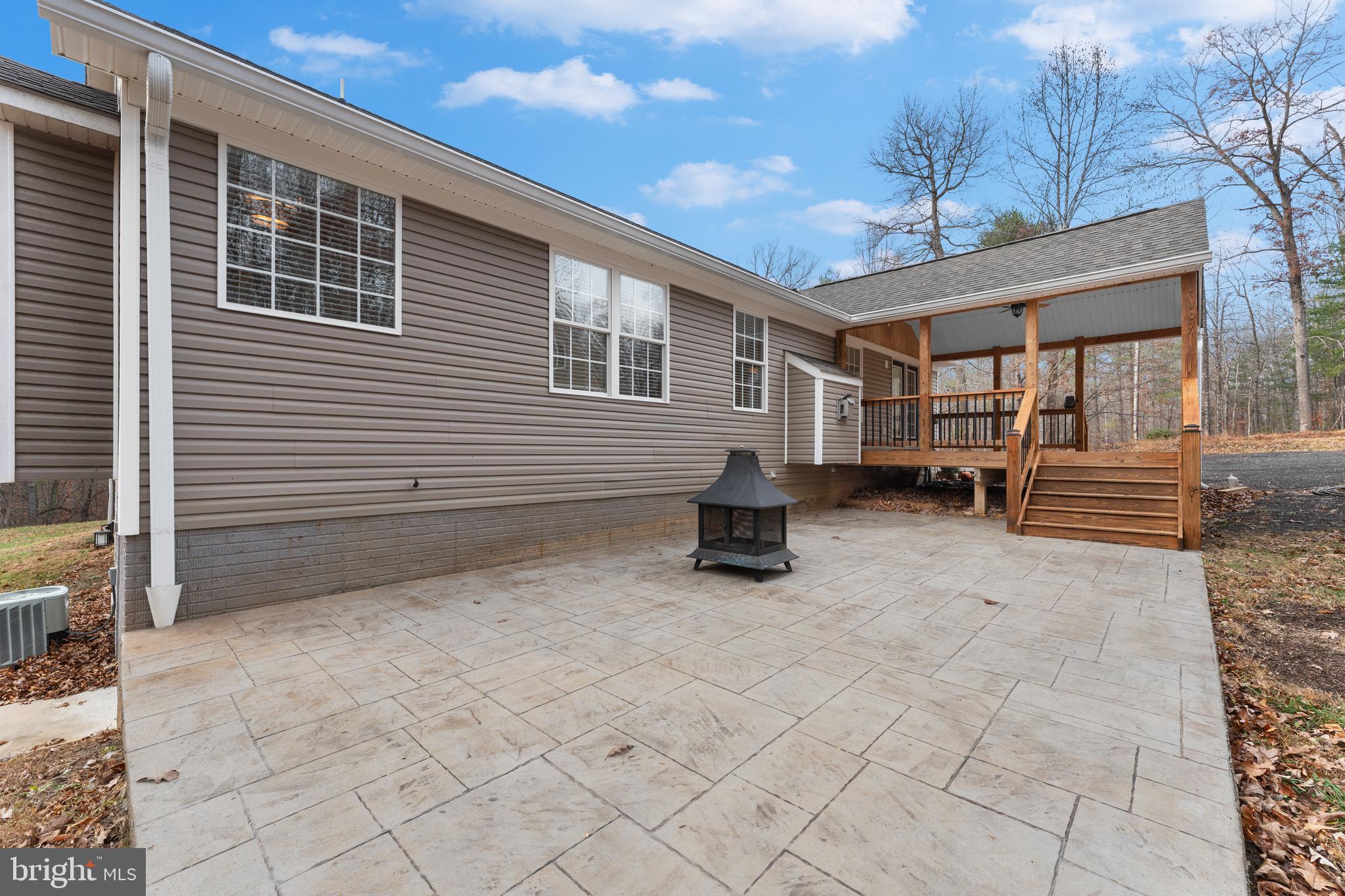 Locust Dale, Virginia, 22948, United States, 3 Bedrooms Bedrooms, ,4 BathroomsBathrooms,Residential,For Sale,1996627