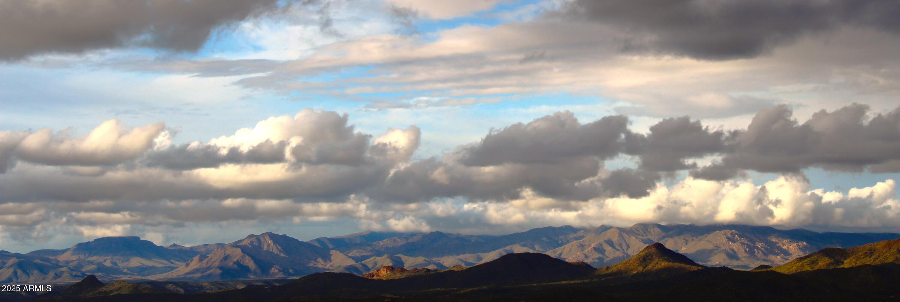 Wickenburg, Arizona, 85390, United States, 5 Bedrooms Bedrooms, ,6 BathroomsBathrooms,Residential,For Sale,1983744