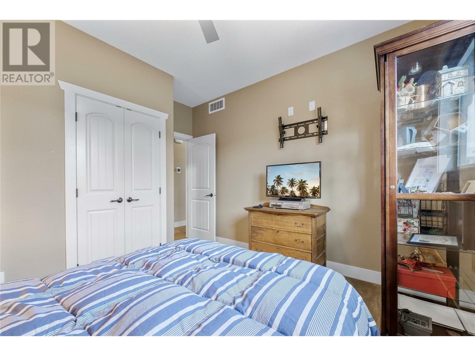 KELOWNA, British Columbia, V1P 1R7, CA, 5 Bedrooms Bedrooms, ,3 BathroomsBathrooms,Residential,For Sale,1837327