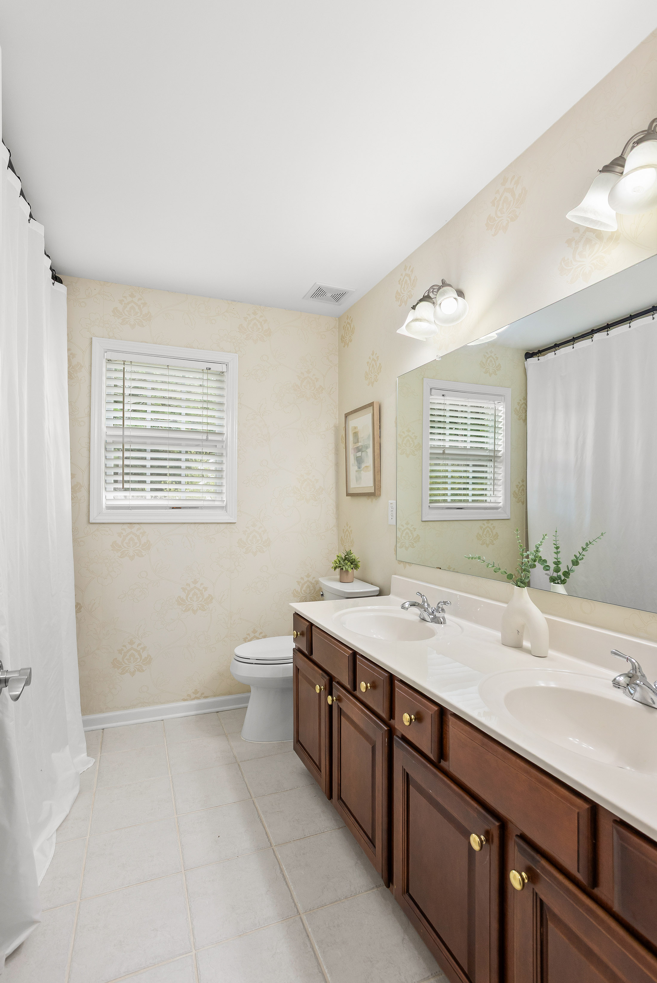  Gorgeous, Move-in Ready Home in Amenity-rich Heron Bay - 物件實景