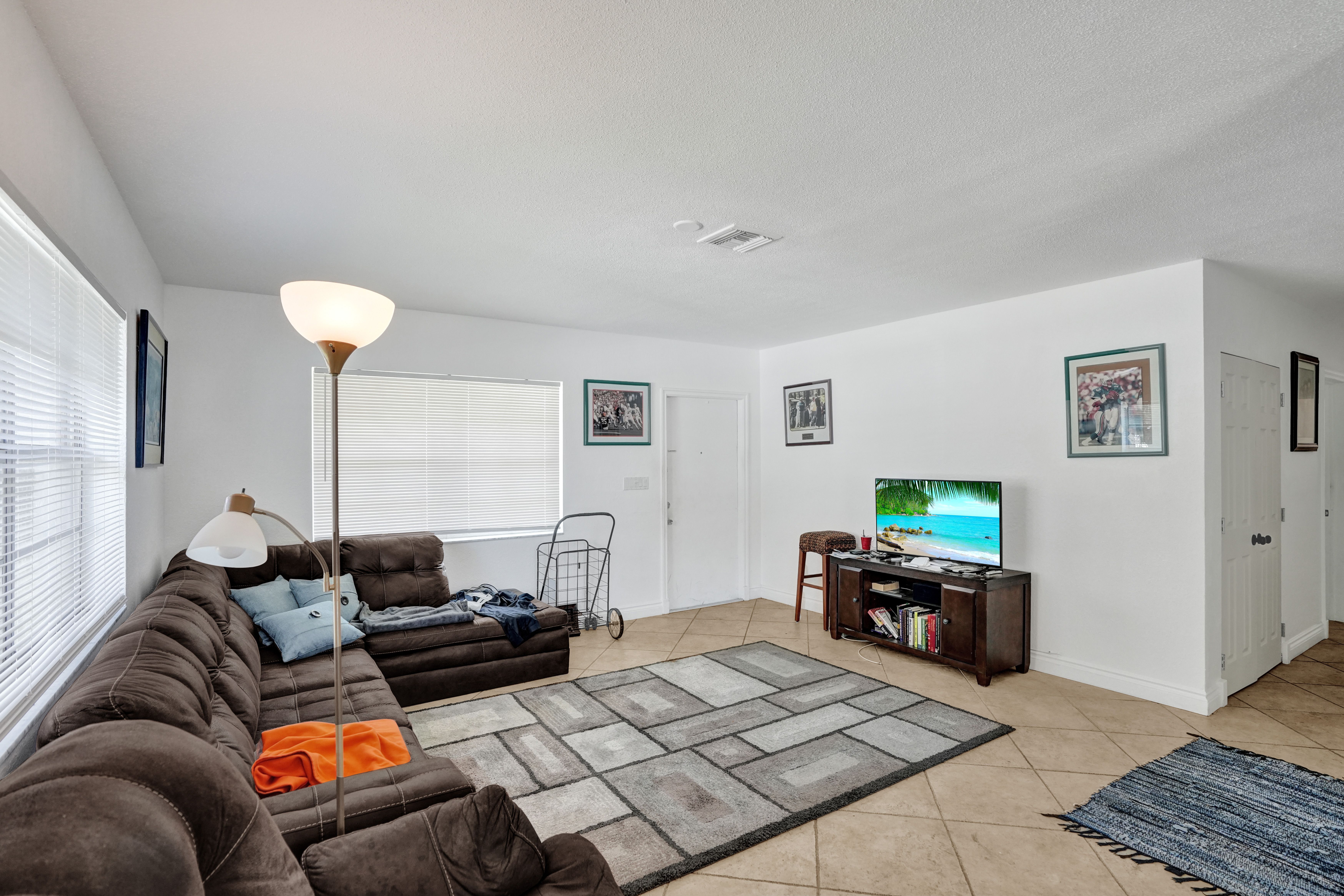  5706-5708 Lincoln St, Hollywood, FL, 33021 - 物件實景
