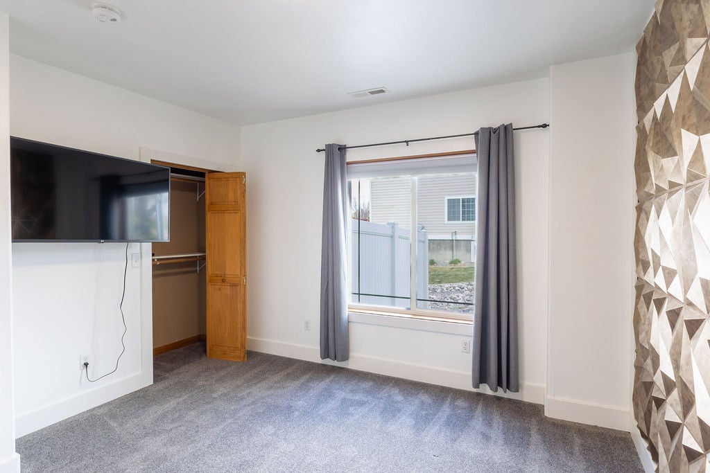 Billings, Montana, 59101, United States, 6 Bedrooms Bedrooms, ,4 BathroomsBathrooms,Residential,For Sale,2049164