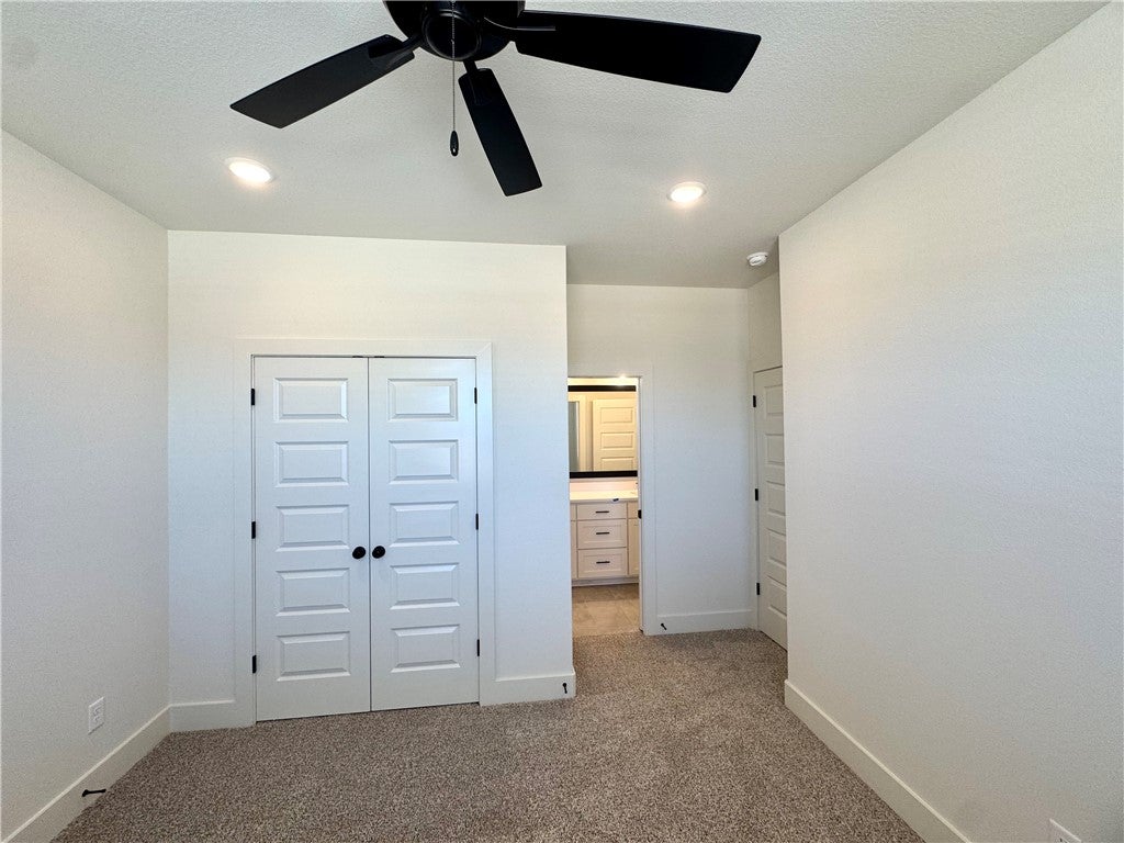 Rogers, Arkansas, 72758, United States, 5 Bedrooms Bedrooms, ,3 BathroomsBathrooms,Residential,For Sale,2002249