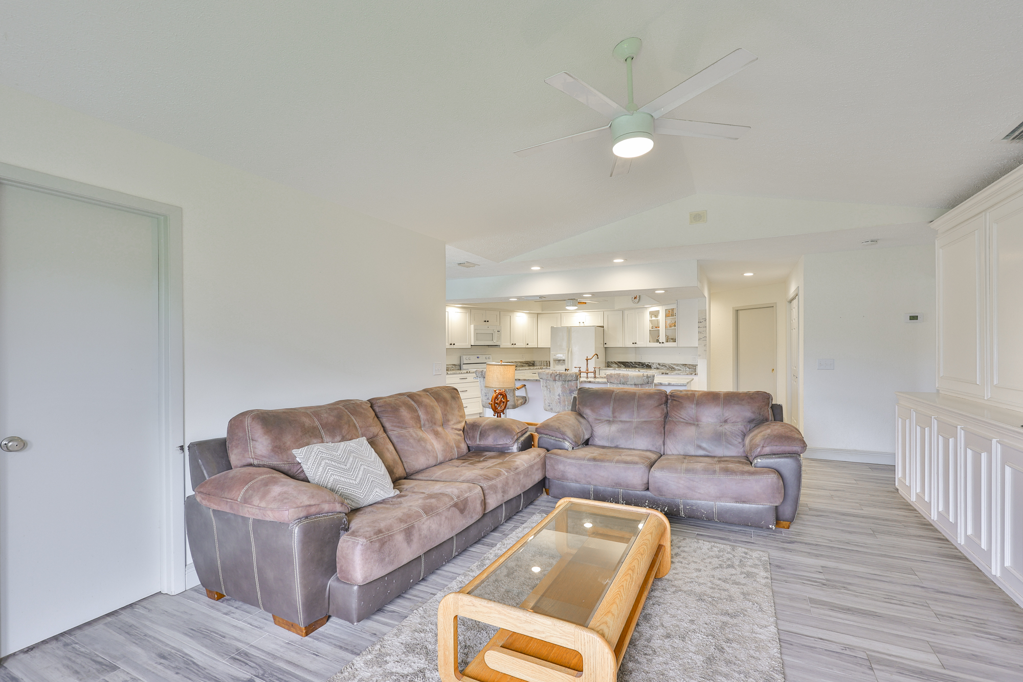 Apollo Beach, Florida, 33572, United States, 4 Bedrooms Bedrooms, ,3 BathroomsBathrooms,Residential,For Sale,1976005