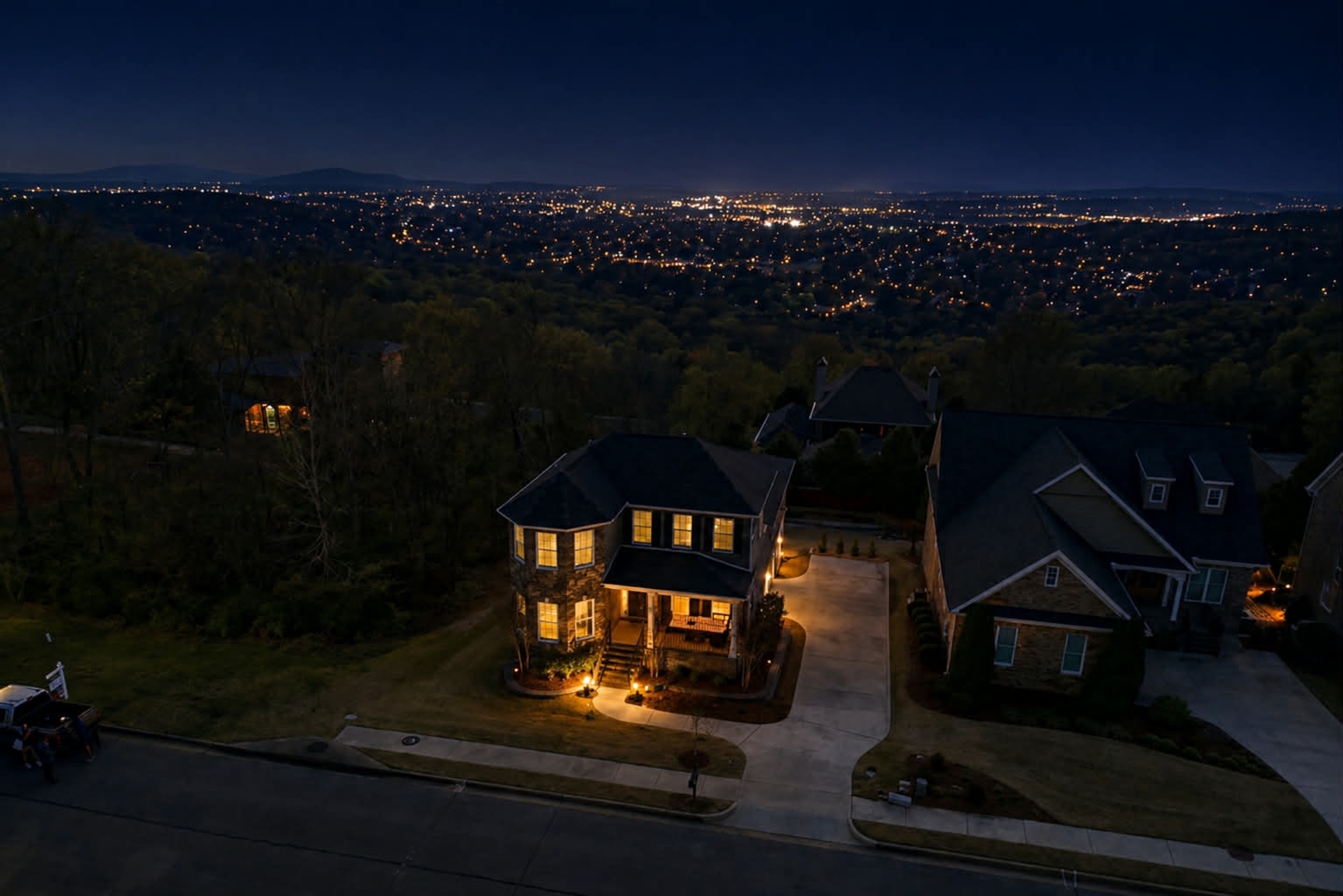  2821 Talon Circle NE - 物件實景