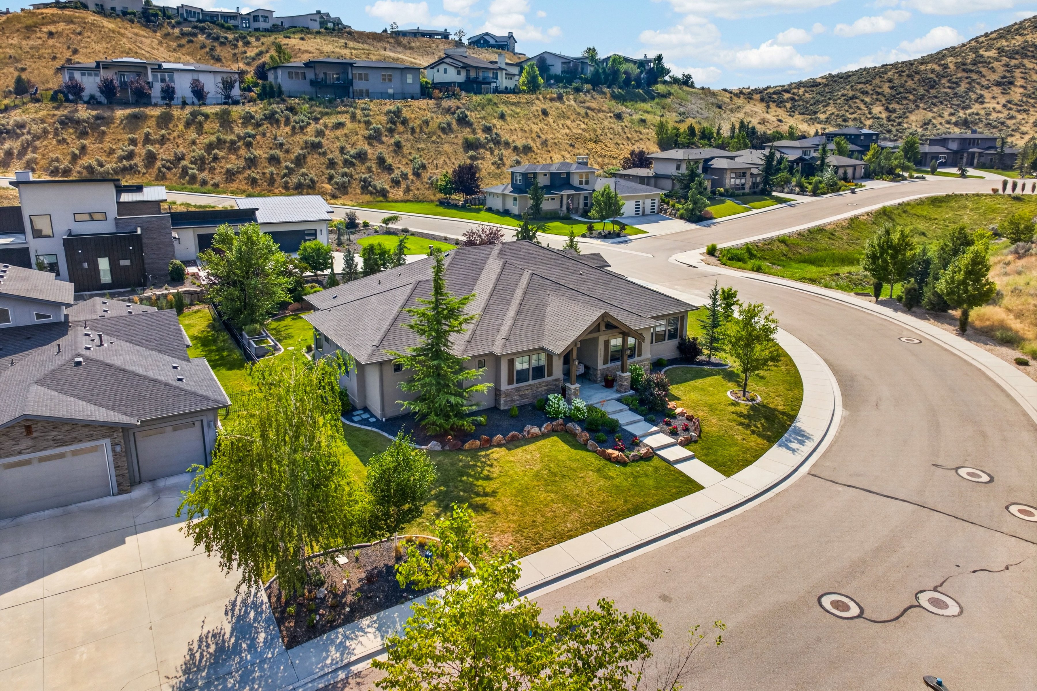  Elegant Single-Level Retreat Near Golf Course - 物件實景