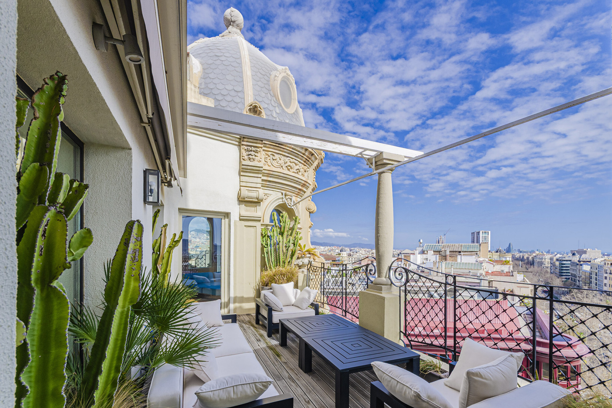  Highly unique corner penthouse with panoramic views of Barcelona - 物件實景