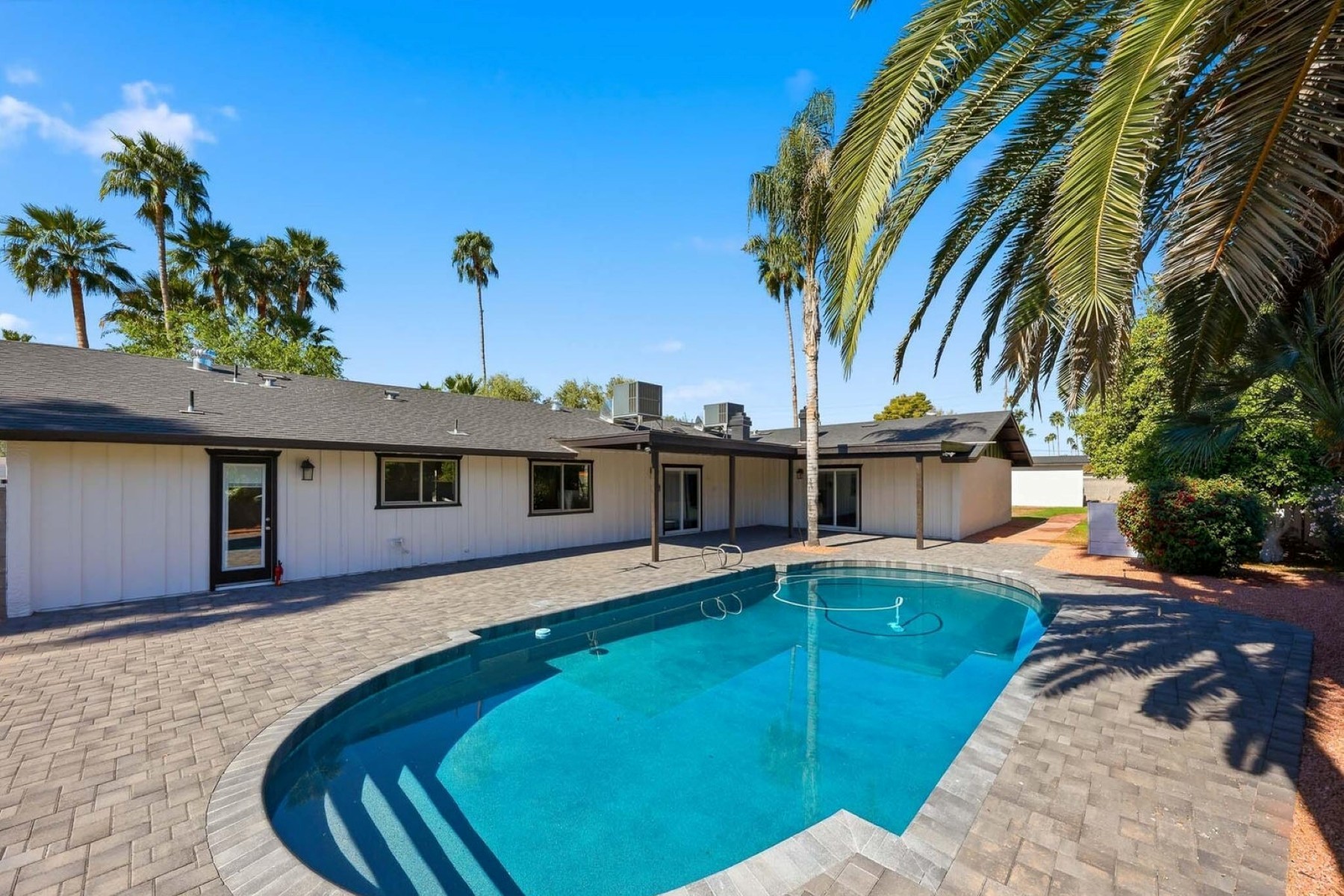  5610 E Charter Oak Road¦Scottsdale, AZ - 物件實景