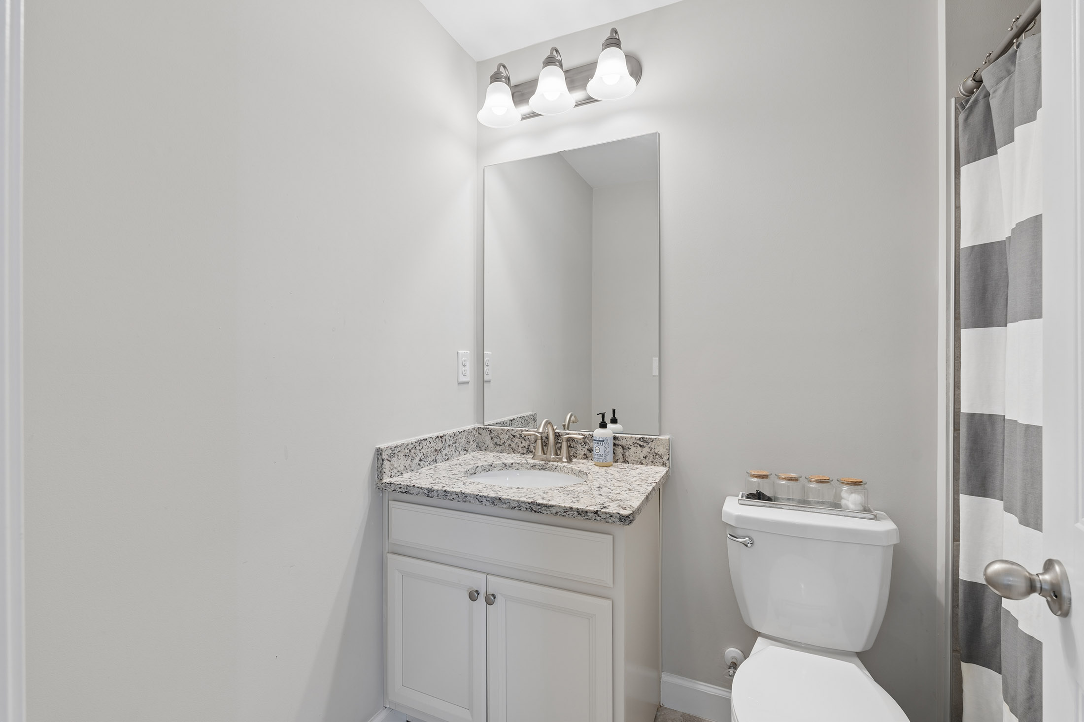  Bright and Beautiful Craftsman Traditional in Cumming - 物件實景