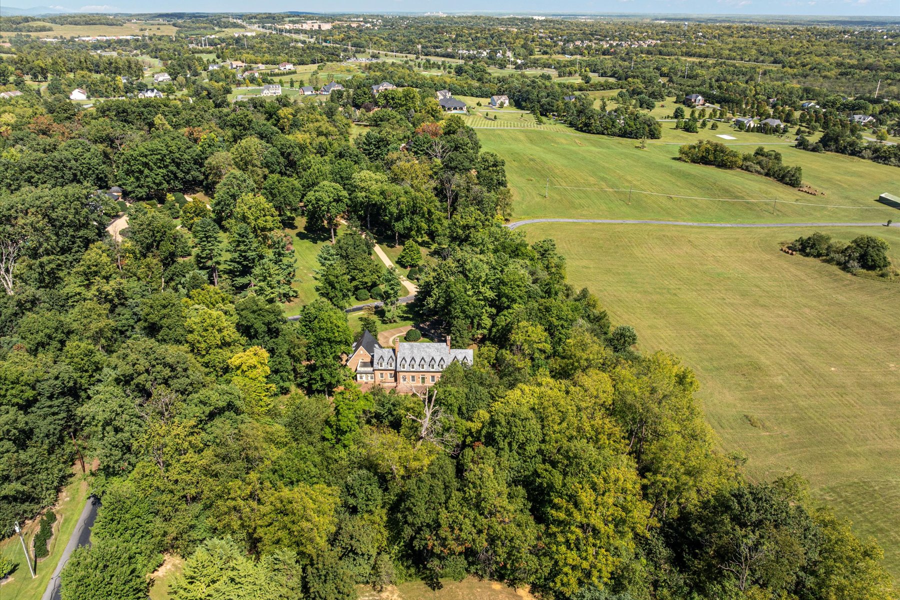  261 Merrifield Lane, Winchester, VA, 22602 - 物件實景