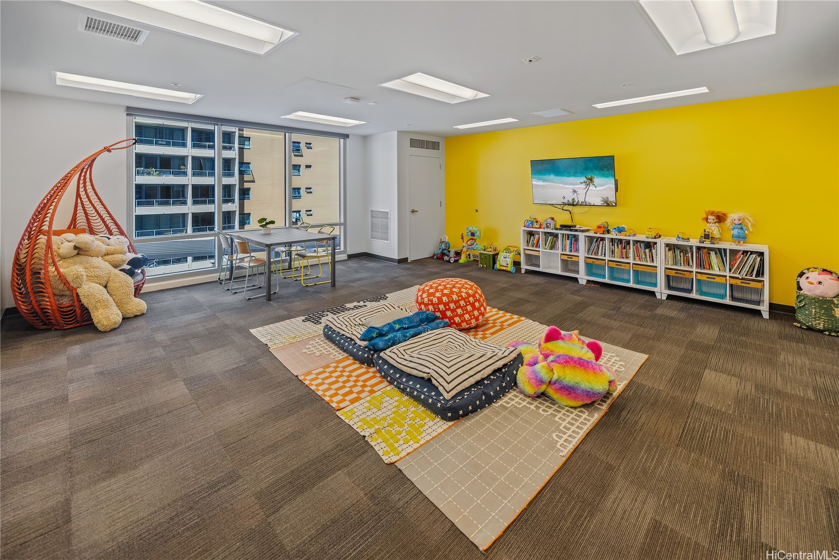 Honolulu, Hawaii, 96814, United States, 1 Bedroom Bedrooms, ,1 BathroomBathrooms,Residential,For Sale,1941012