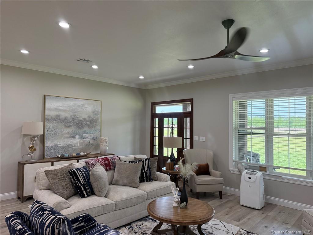 Dequincy, Louisiana, 70633, United States, 5 Bedrooms Bedrooms, ,3 BathroomsBathrooms,Residential,For Sale,1806422