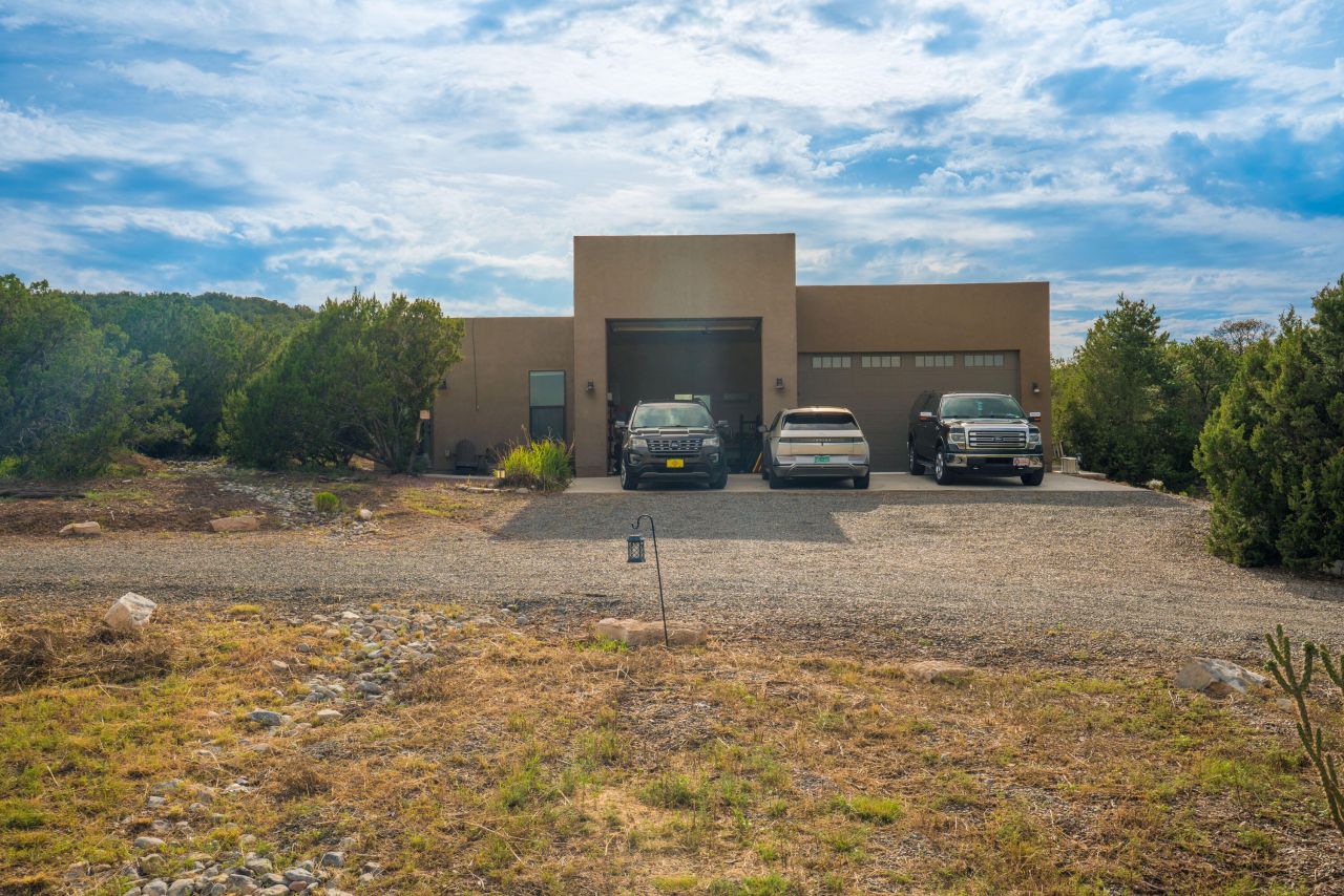 Sandia Park, New Mexico, 87047, United States, 4 Bedrooms Bedrooms, ,4 BathroomsBathrooms,Residential,For Sale,1903649