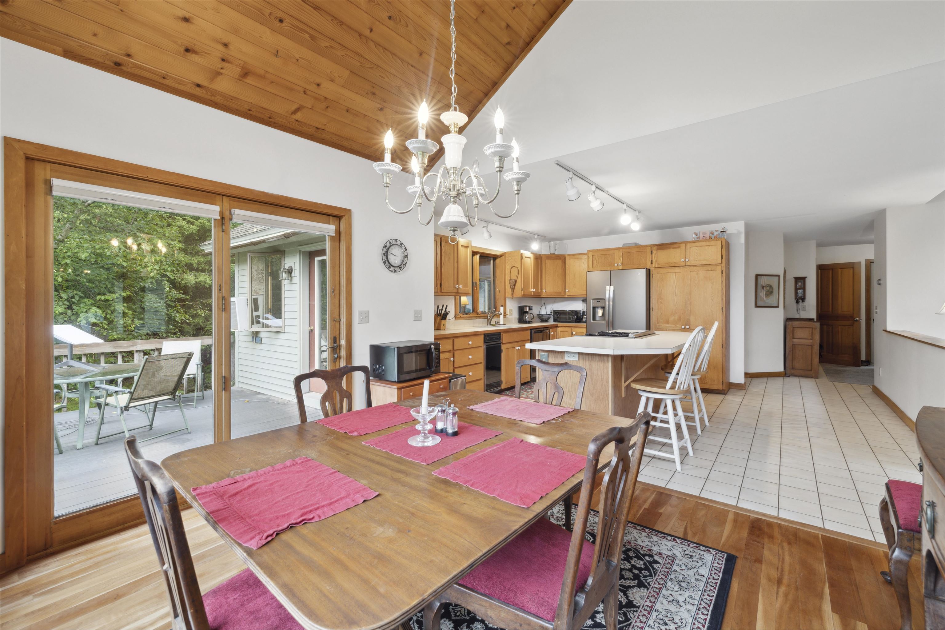 263 old post RD, Newbury, New Hampshire, 03255, United States, 3 Bedrooms Bedrooms, ,2 BathroomsBathrooms,Residential,For Sale,263 old post RD,1627941