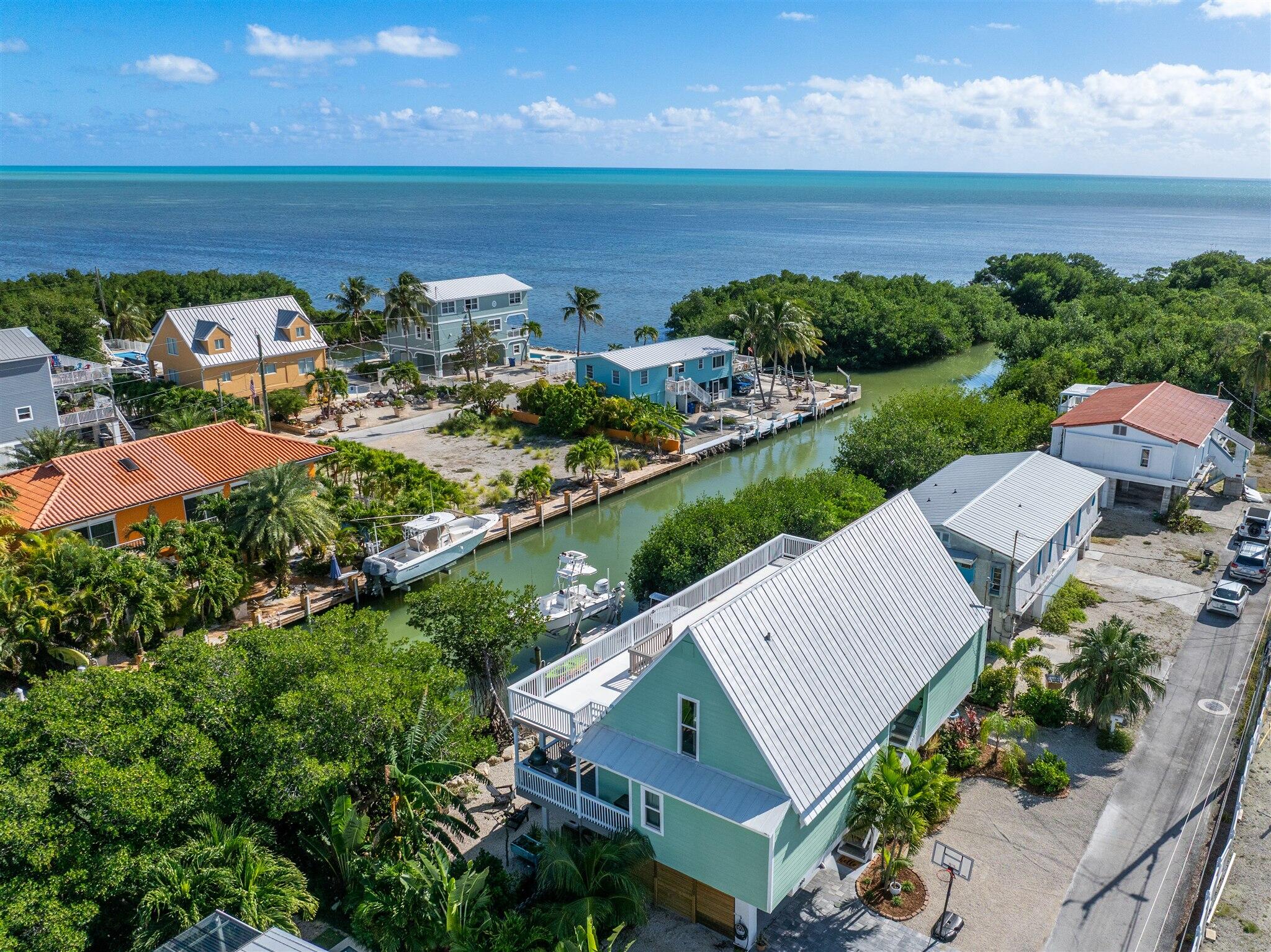 MARATHON, Florida, 33050, United States, 2 Bedrooms Bedrooms, ,2 BathroomsBathrooms,Residential,For Sale,2000916