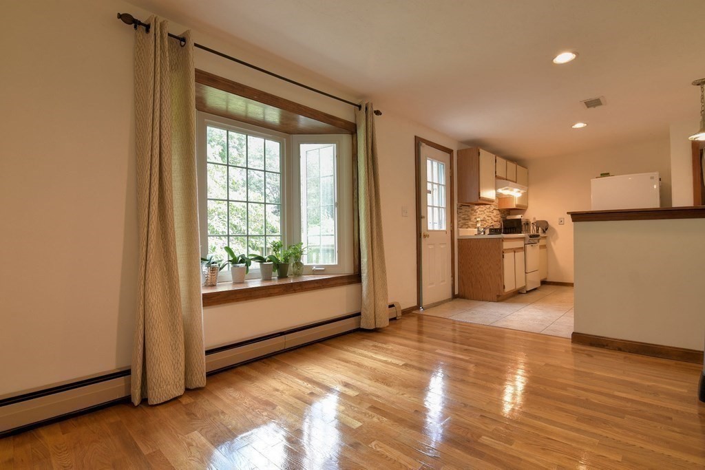20 Fairview St, Quincy, Massachusetts, 02169, United States, 5 Bedrooms Bedrooms, ,4 BathroomsBathrooms,Residential,For Sale,20 Fairview St,1010542