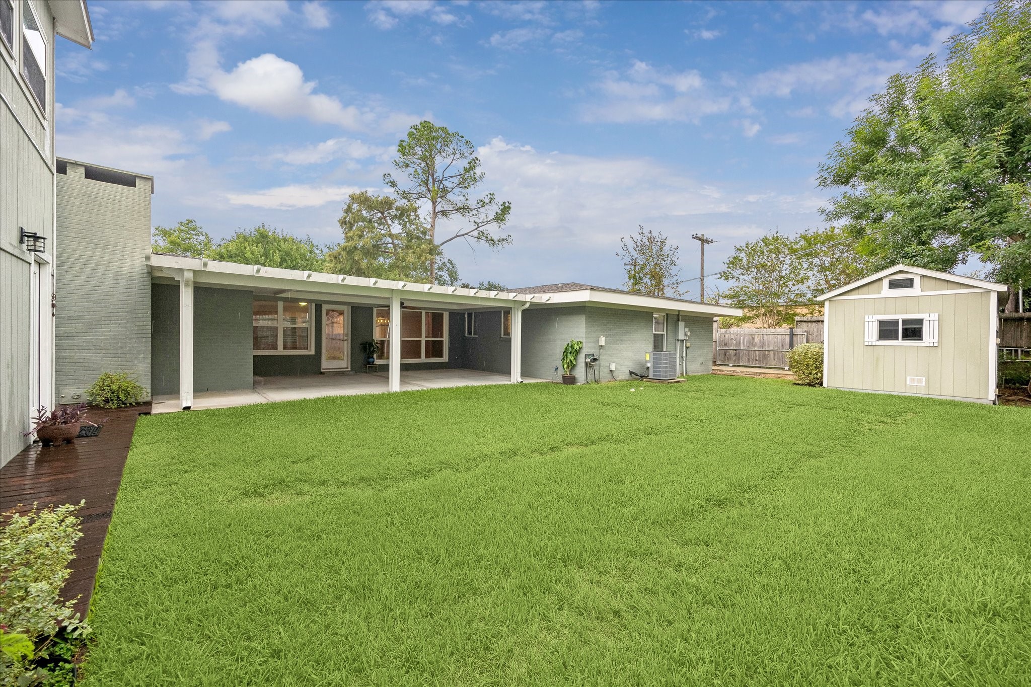  1413 Waseca Street - 物件實景