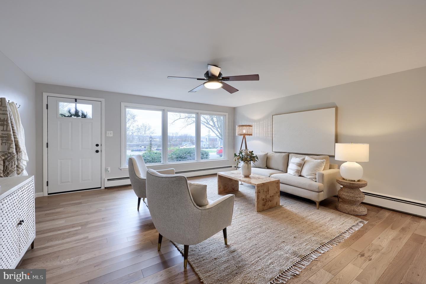 Lancaster, Pennsylvania, 17601, United States, 4 Bedrooms Bedrooms, ,3 BathroomsBathrooms,Residential,For Sale,1999084