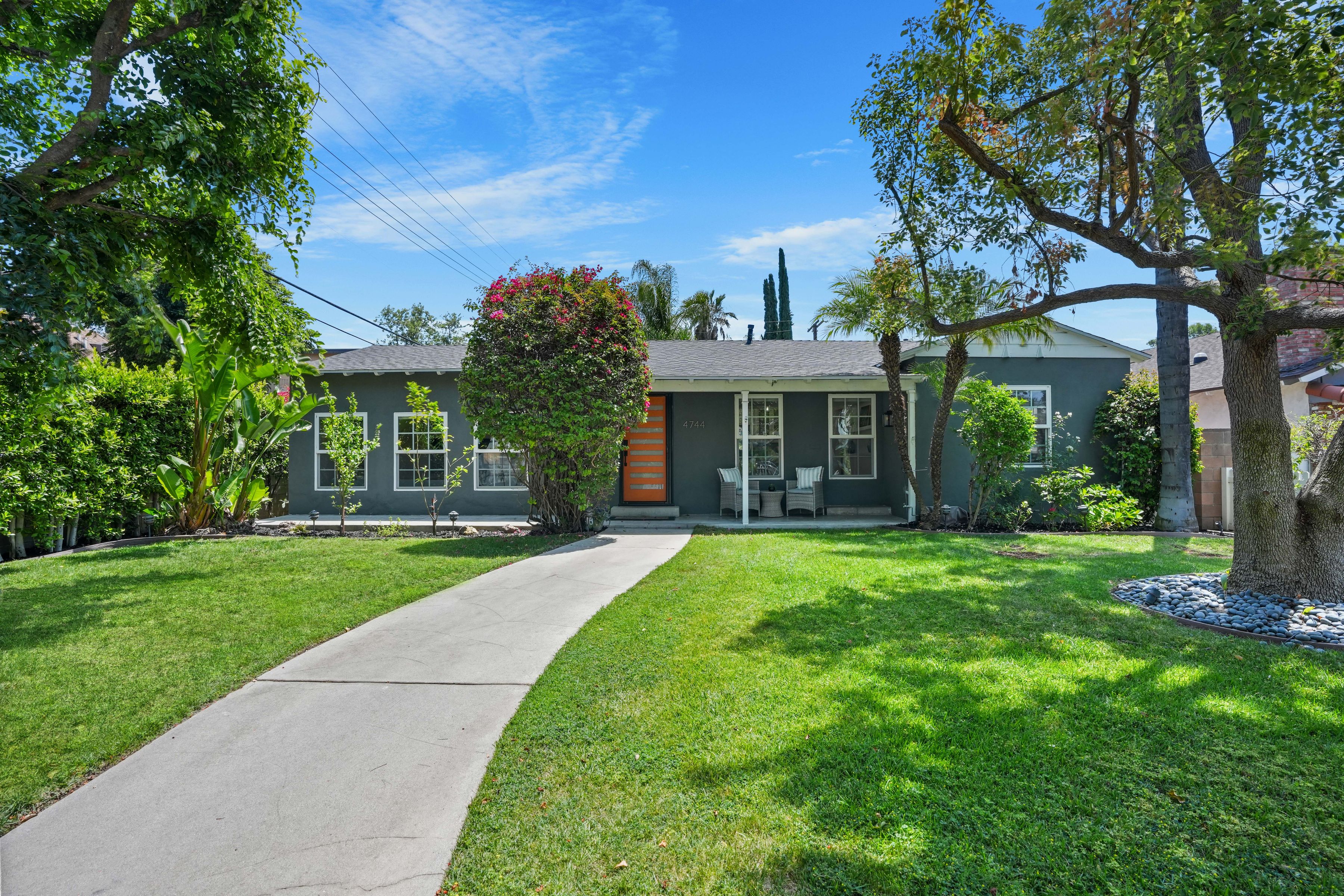  4744 Camellia Avenue - 物件實景
