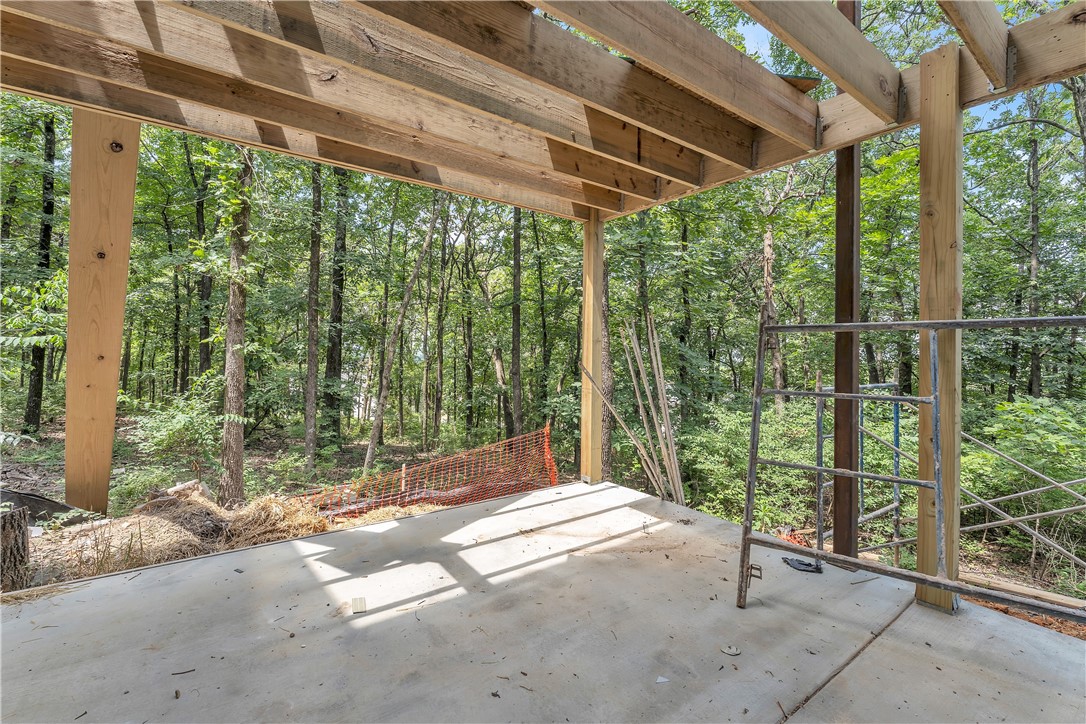 Fayetteville, Arkansas, 72703, United States, 4 Bedrooms Bedrooms, ,5 BathroomsBathrooms,Residential,For Sale,1902813