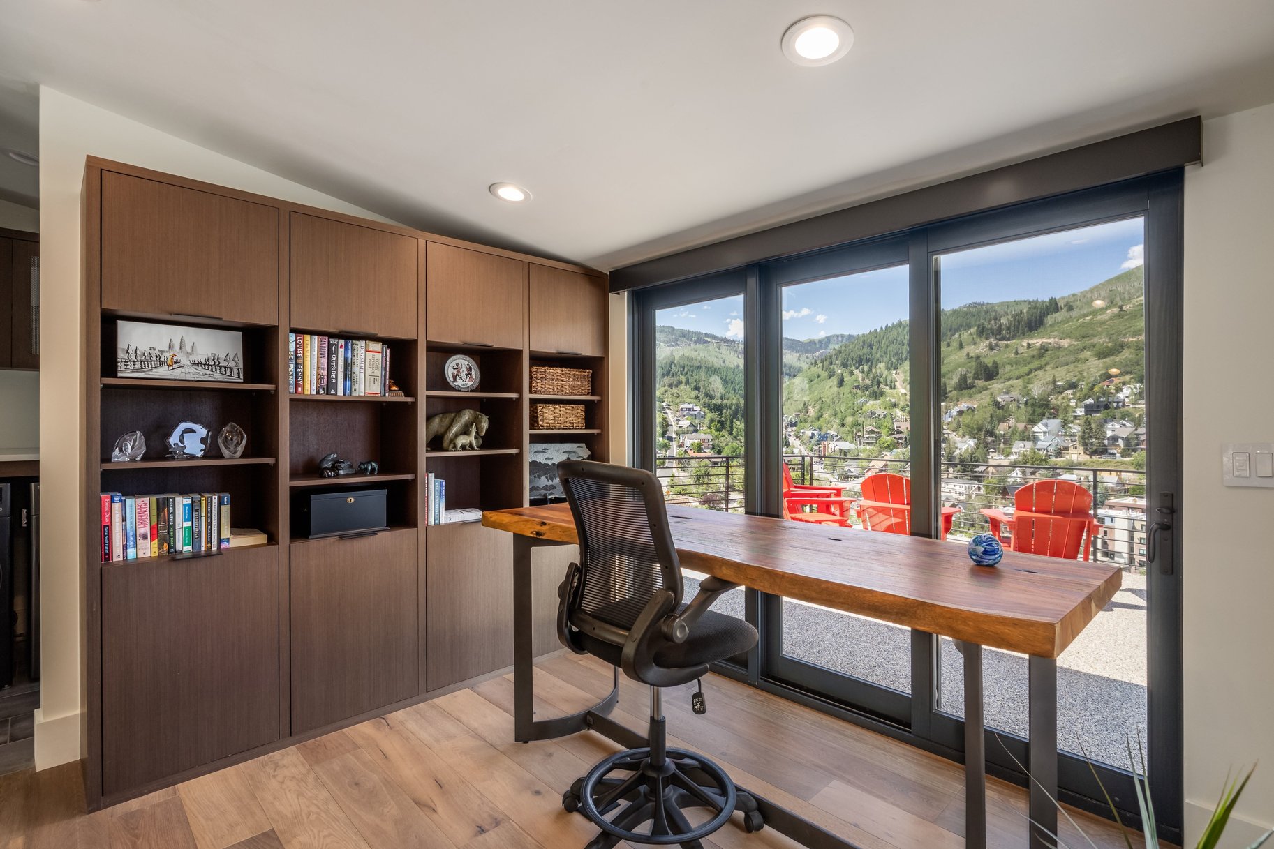 Mountain Modern Masterpiece with Sweeping Old Town and Ski Area Views - 物件實景