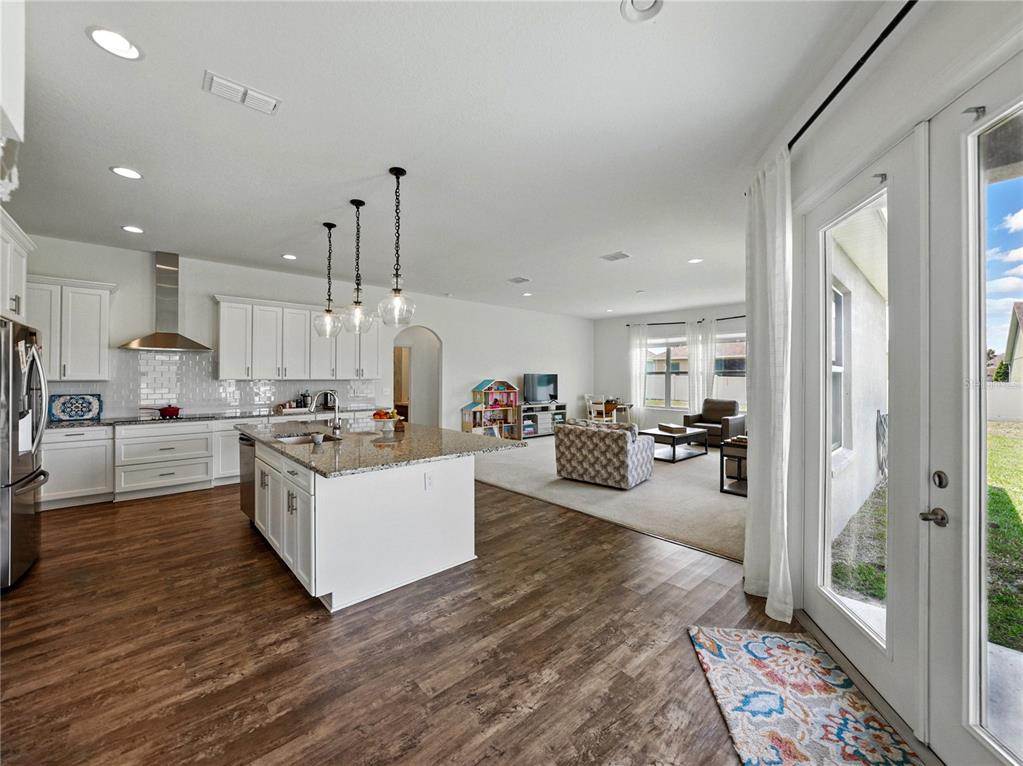 Lakeland, Florida, 33813, United States, 4 Bedrooms Bedrooms, ,3 BathroomsBathrooms,Residential,For Sale,1829235