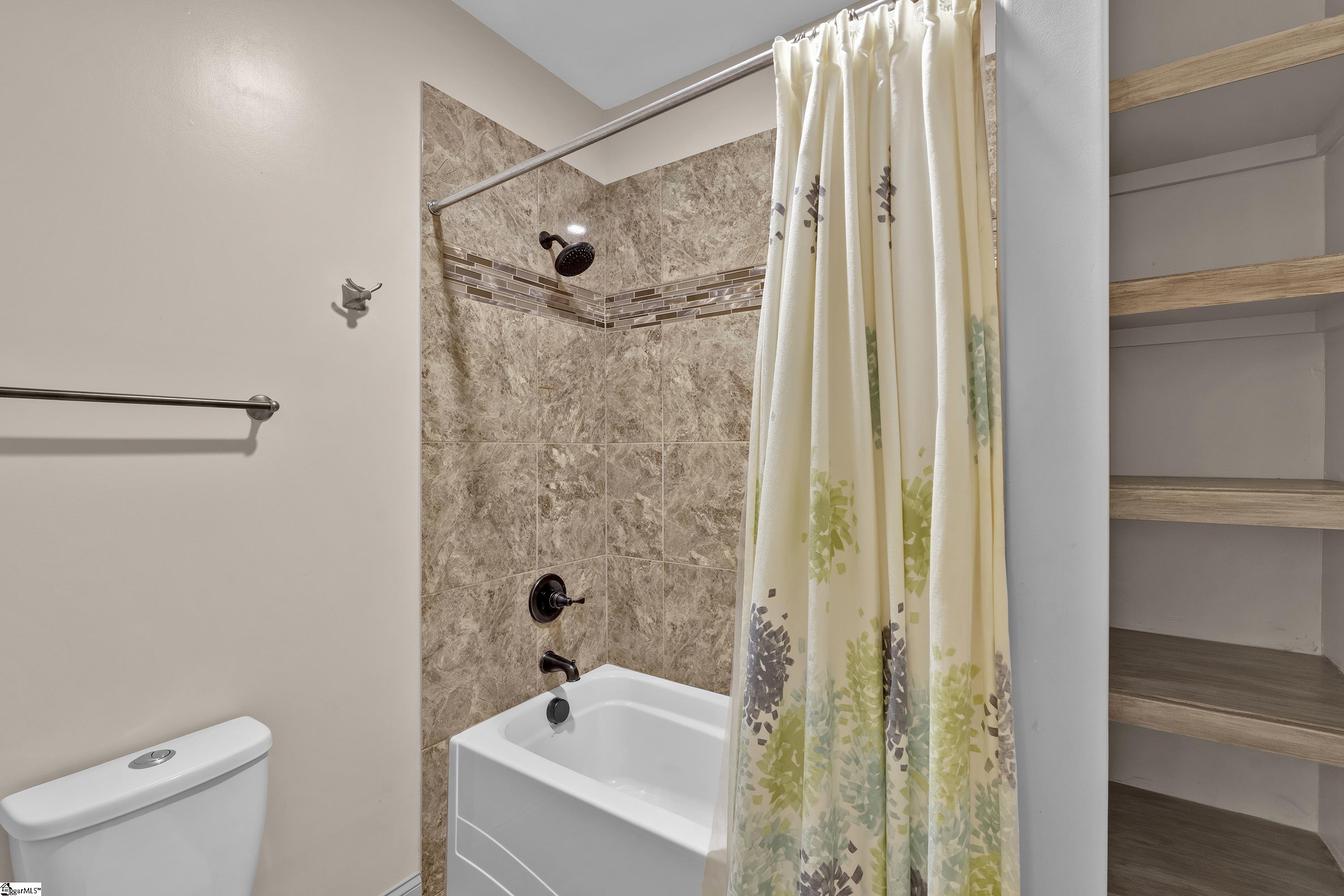 Inman, South Carolina, 29349, United States, 4 Bedrooms Bedrooms, ,4 BathroomsBathrooms,Residential,For Sale,1885361