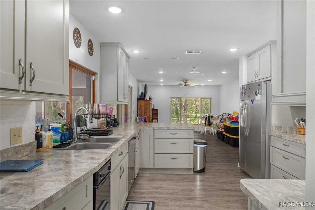 Inverness, Florida, 34453, United States, 6 Bedrooms Bedrooms, ,4 BathroomsBathrooms,Residential,For Sale,1975798