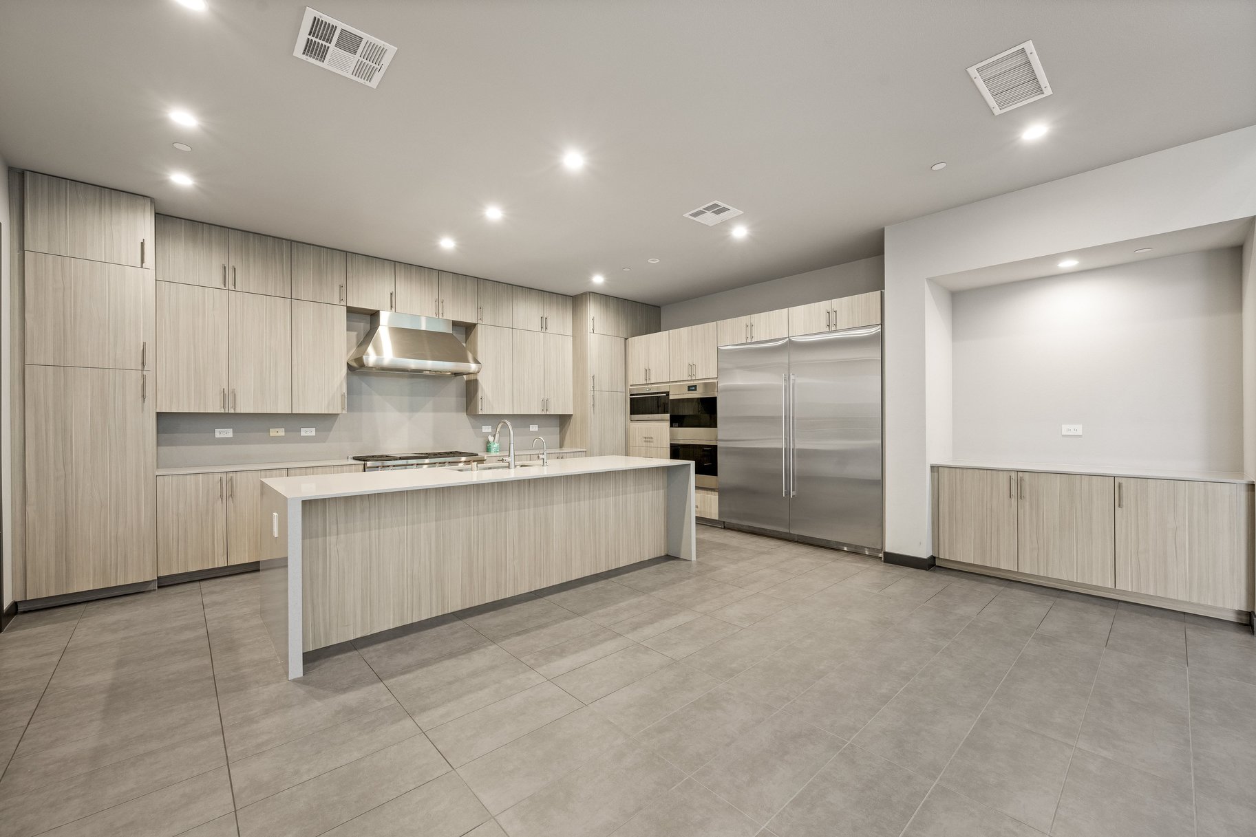  Private Contemporary Masterpiece in Las Vegas