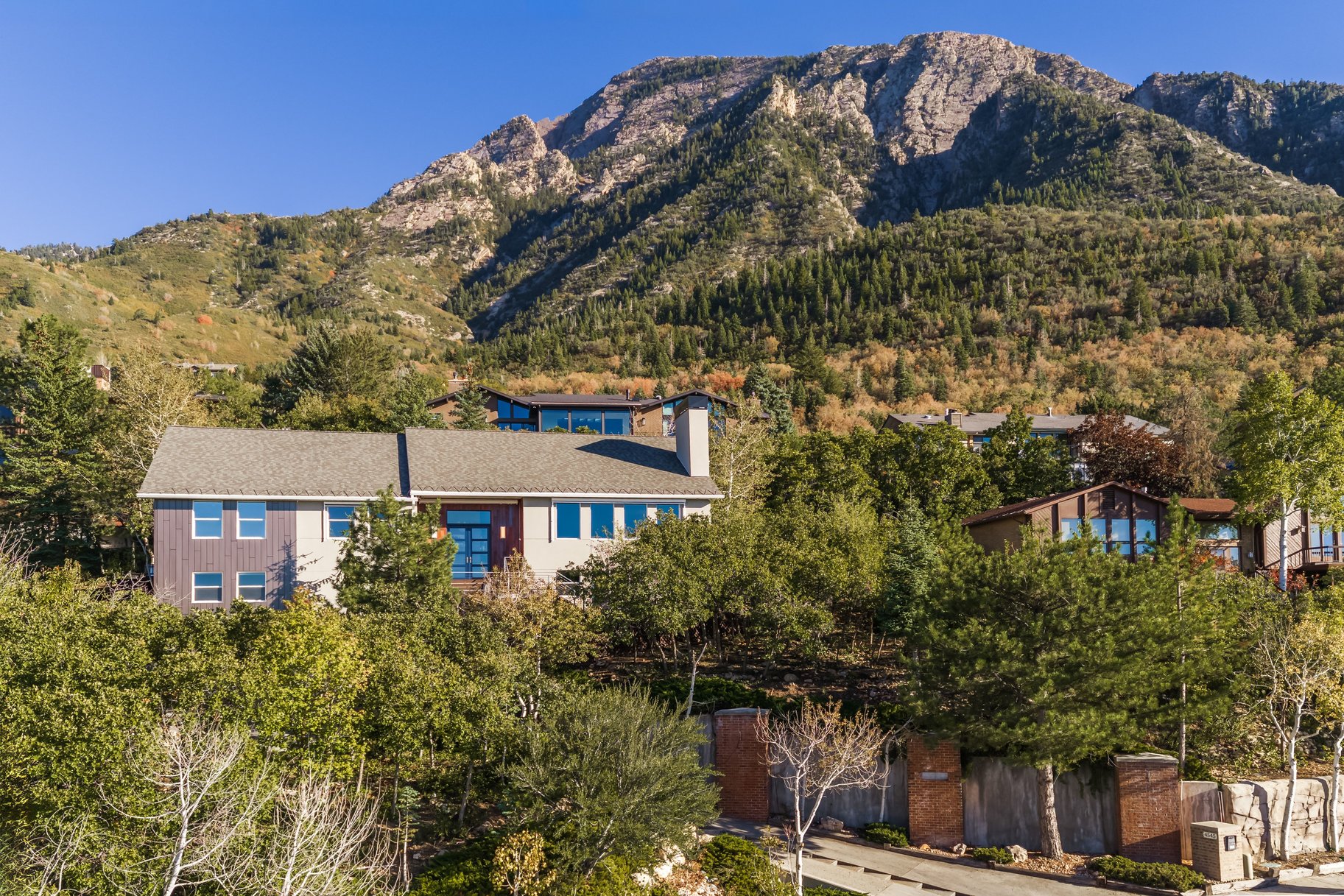  Renovated Olympus Cove Rambler with Sweeping Valley Views - 物件實景