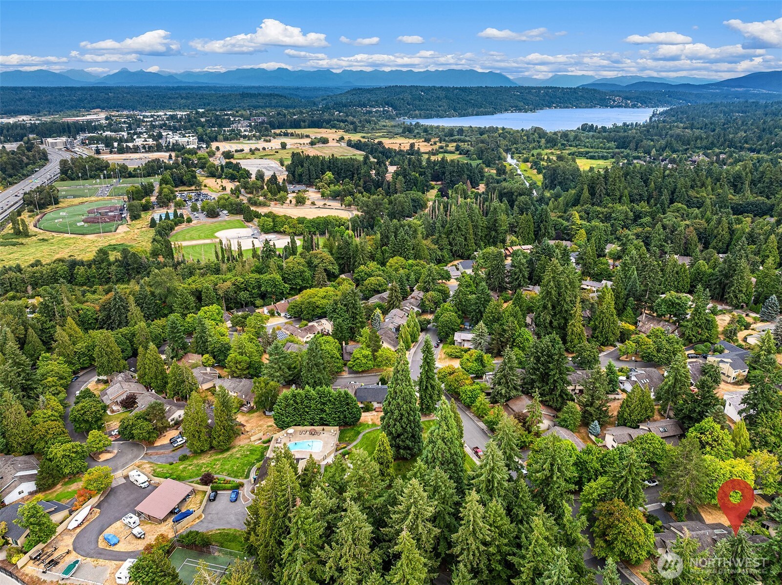 Redmond, Washington, 98052, United States, 4 Bedrooms Bedrooms, ,3 BathroomsBathrooms,Residential,For Sale,1911973